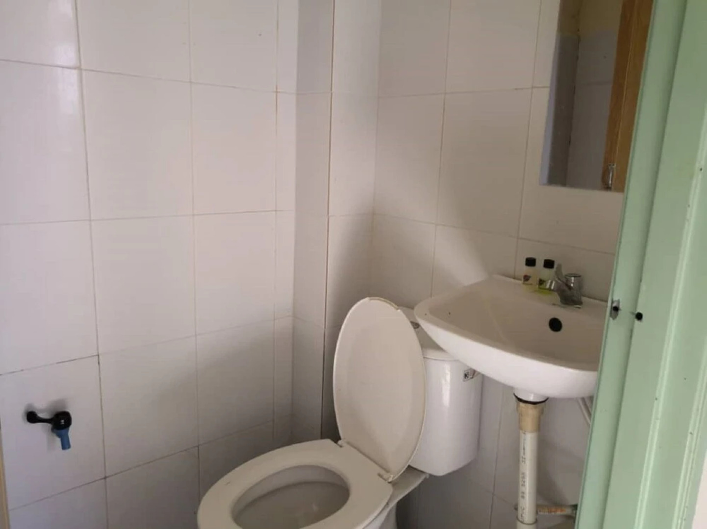 OYO 90131 Zayyan Hotel