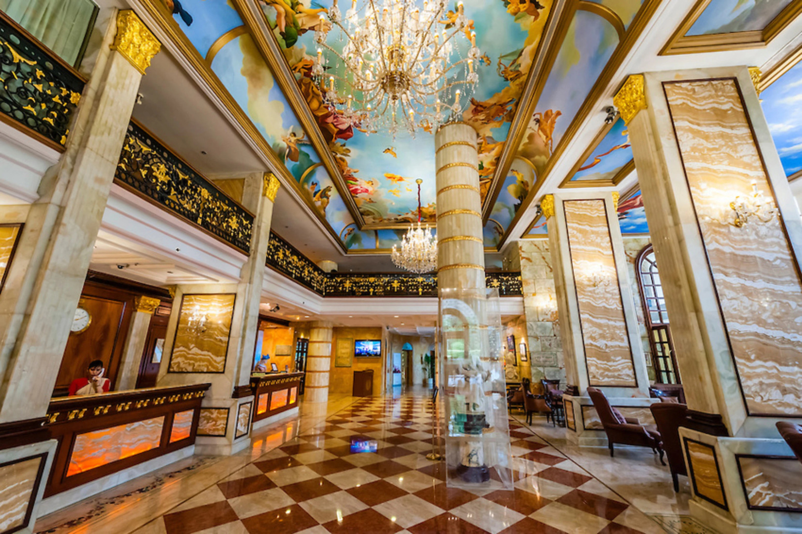 Hotel The Royal Plaza