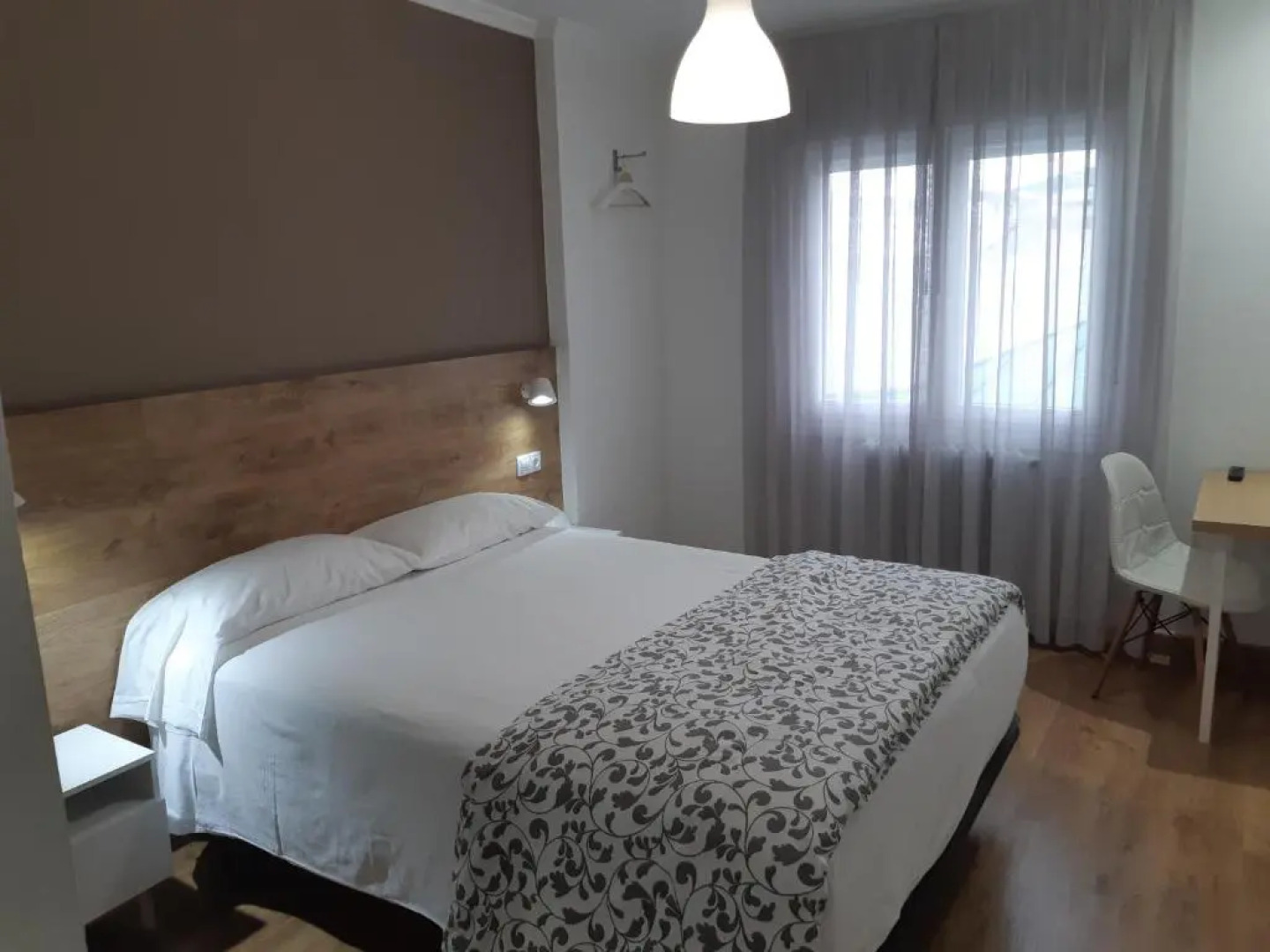 Hostal Restaurante Lugano