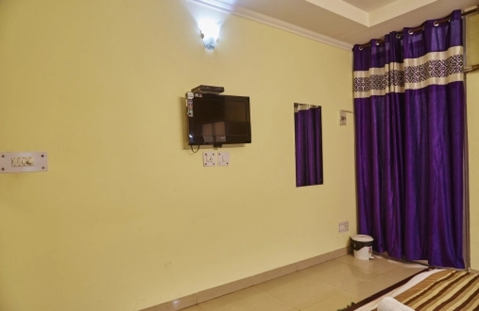 OYO Premium Chi Greater Noida