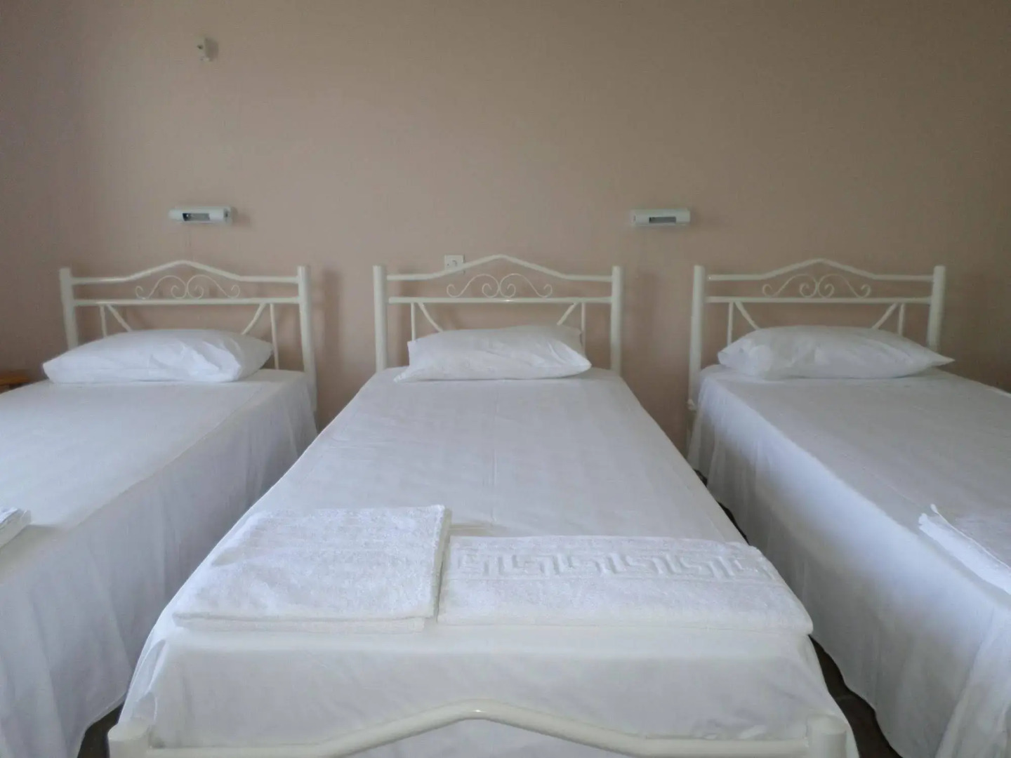 Rising Sun Apartments & Studios