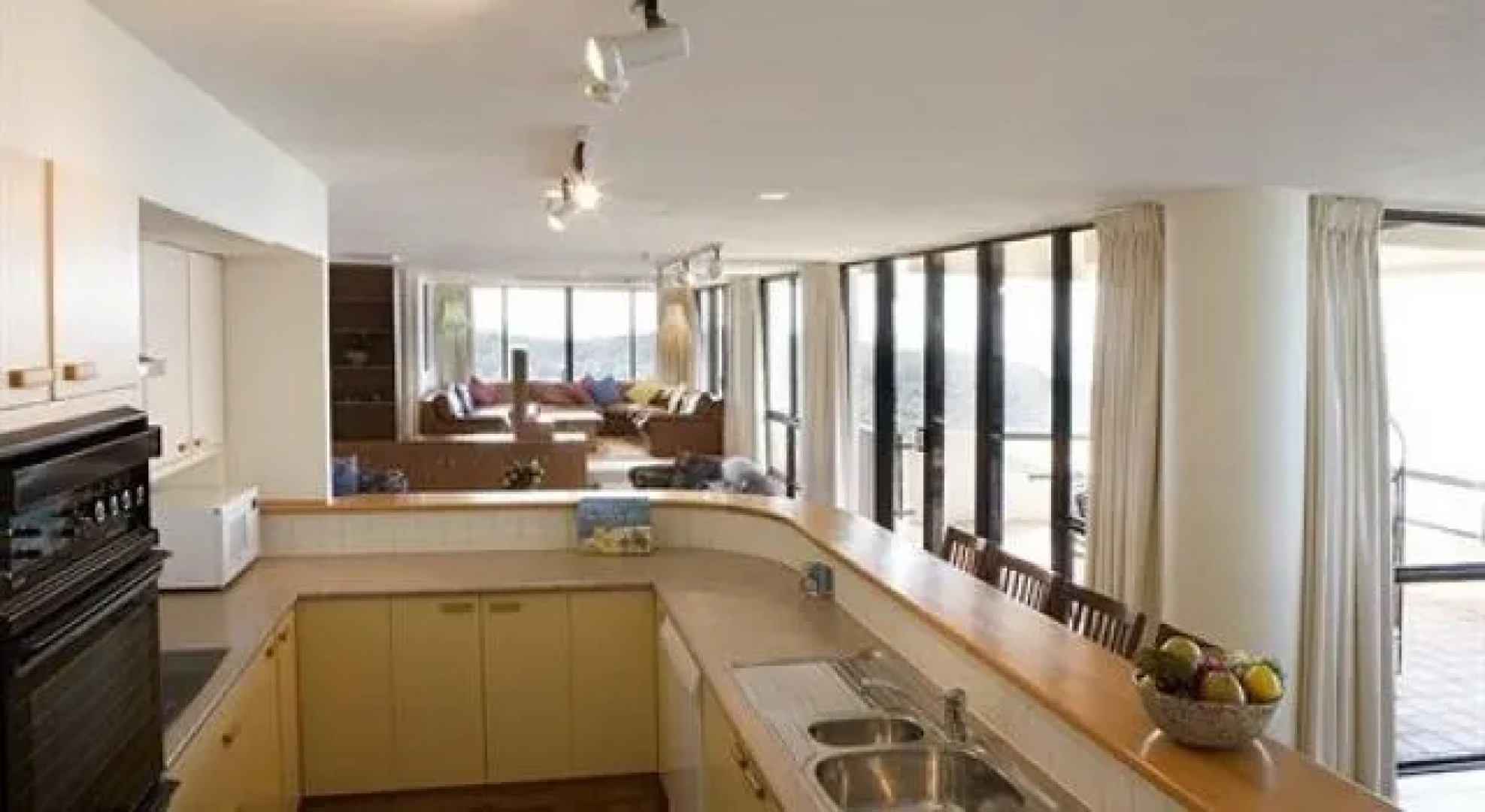 Pacific Towers Holiday Apartments