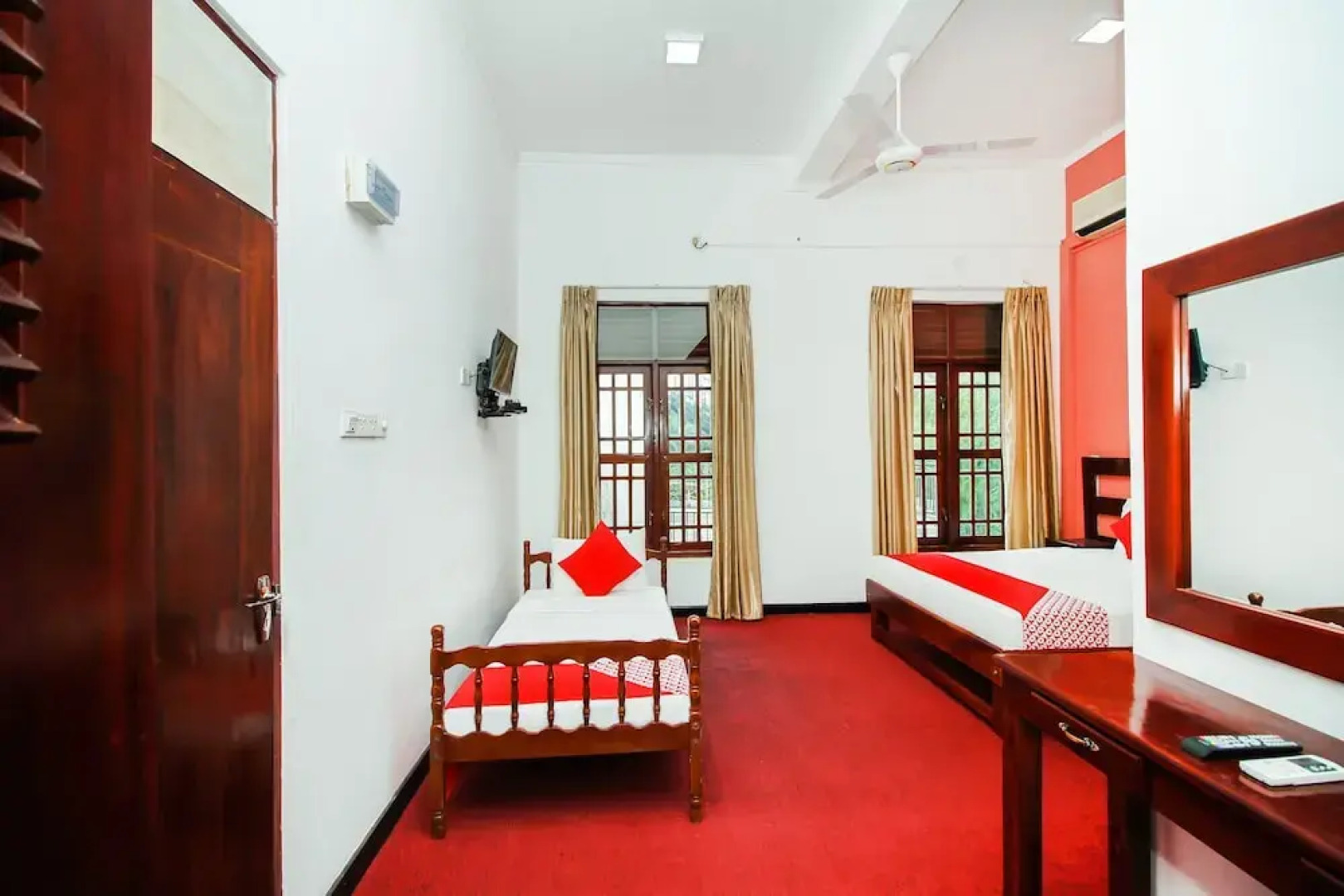 OYO 276 Heavenly Heritage