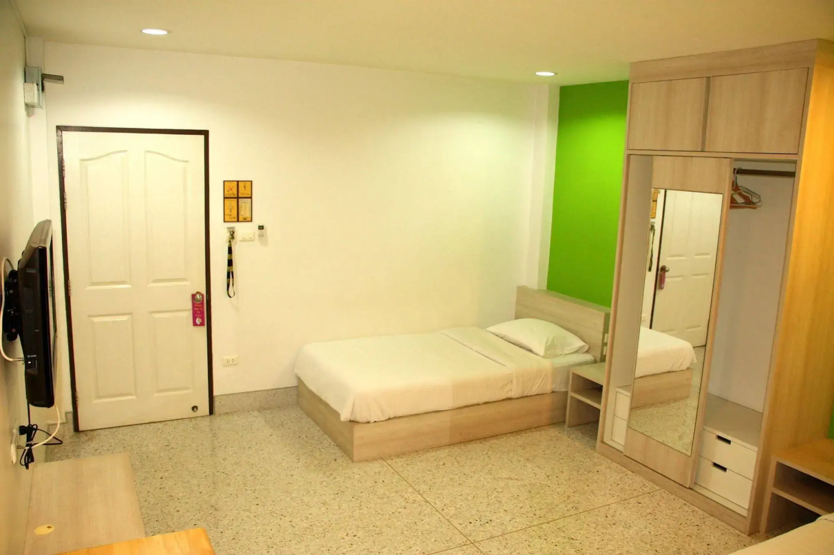 The Fifth Residence Hotel