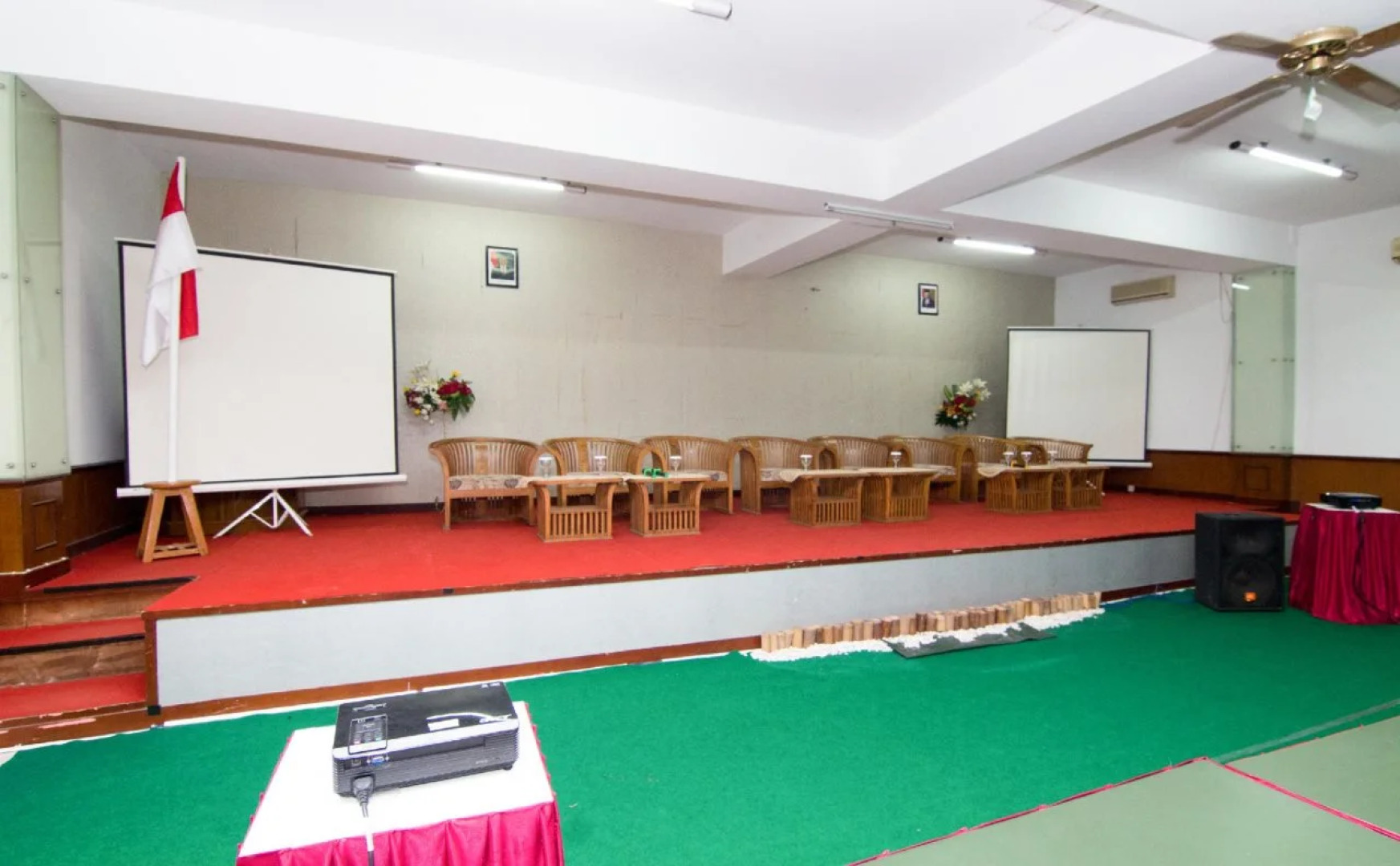 Capital O 2205 Hotel 3 Intan