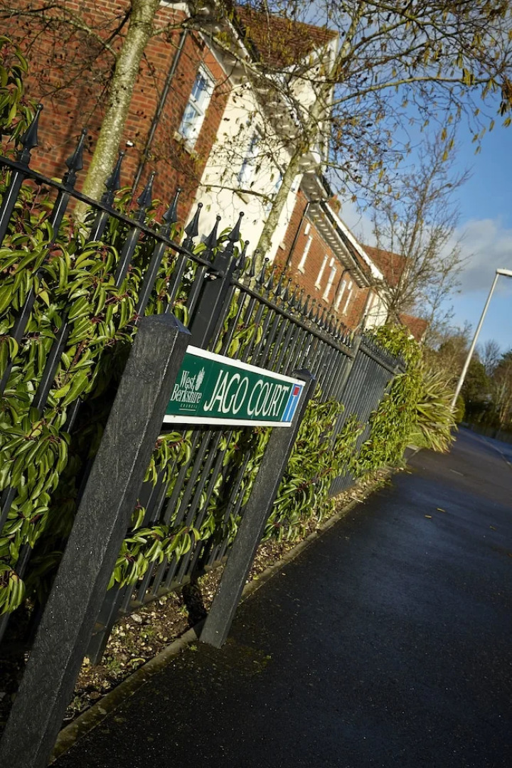 Pravonix - Jago House