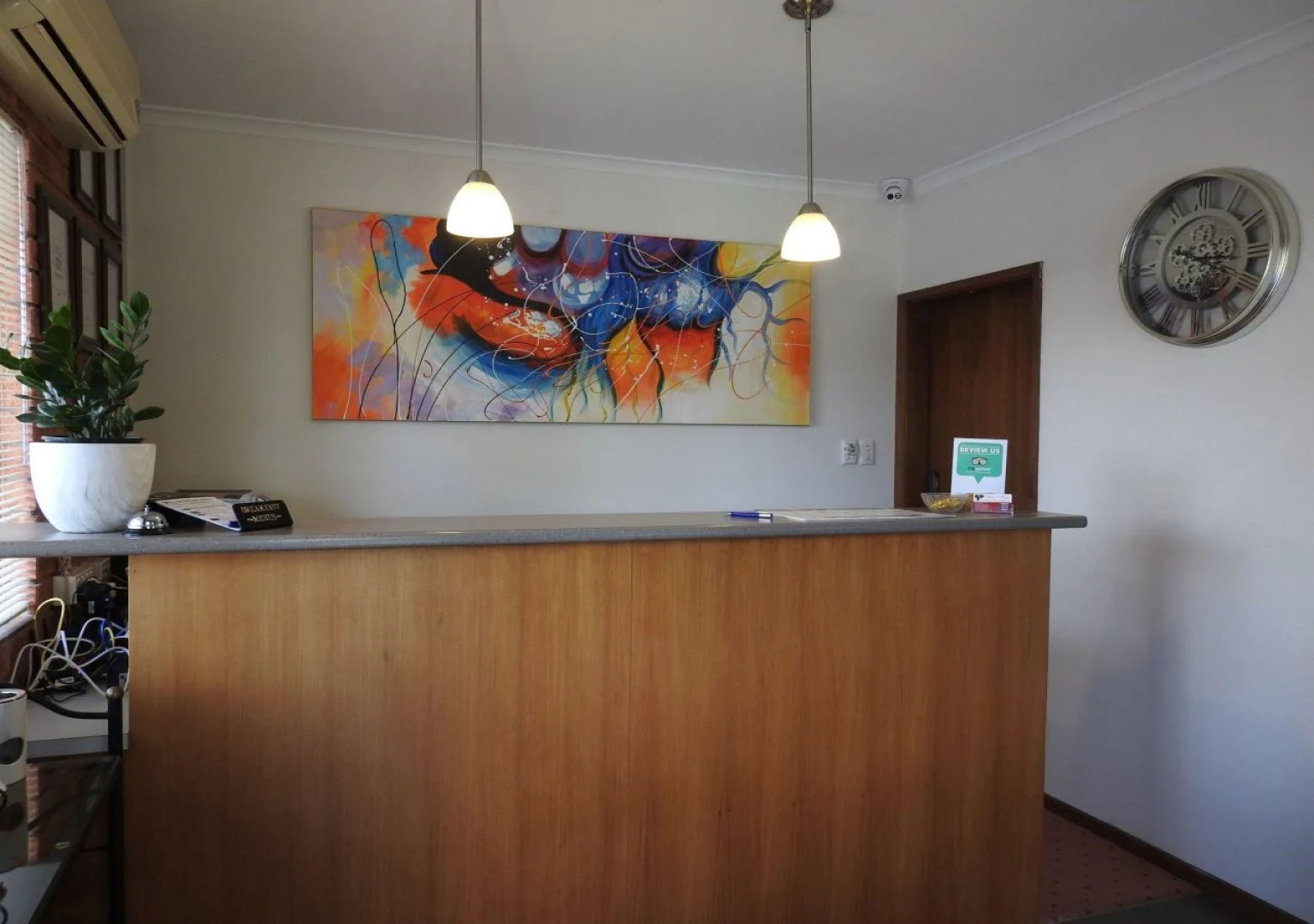 Wine Village Motor Inn