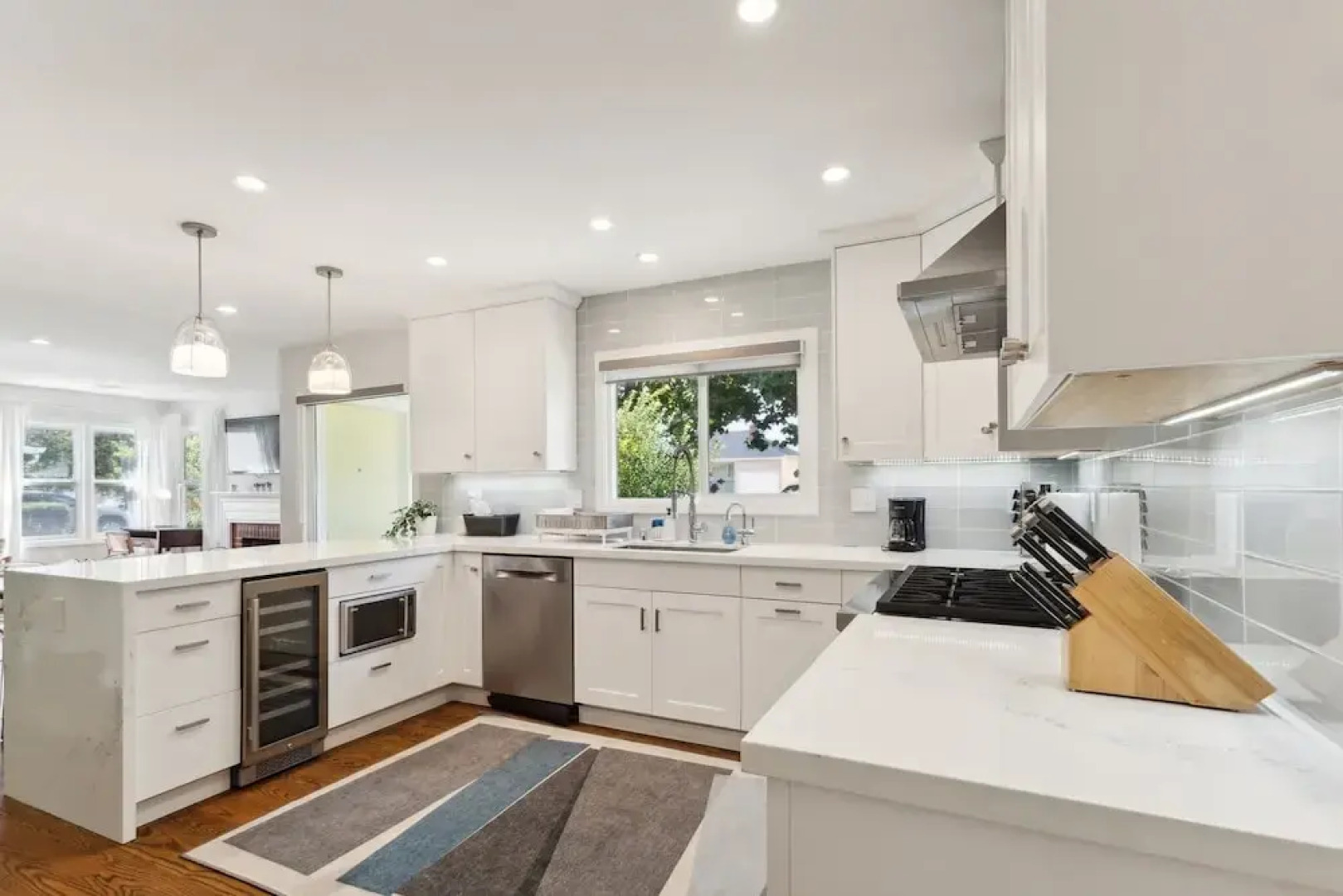 Charming Retreat With Hot Tub & Scenic Trails 2 Bedroom Home