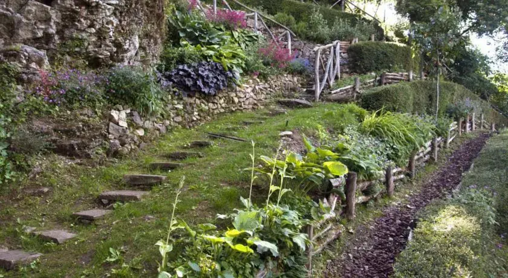 Petrella Guidi Lodge & Historical Hideaway