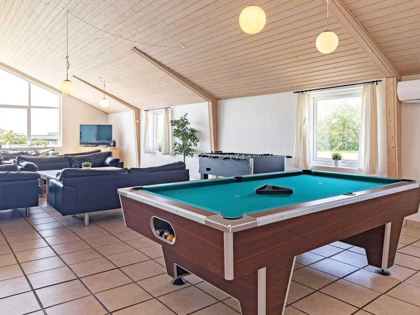 20 Person Holiday Home in Vinderup-by Traum