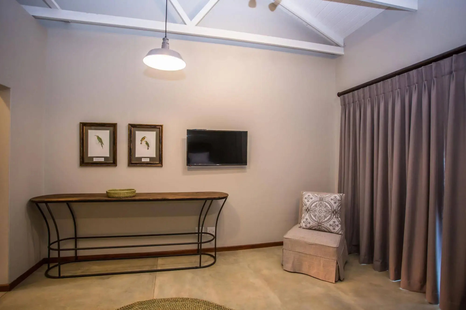 Hamiltons Lodge & Restaurant