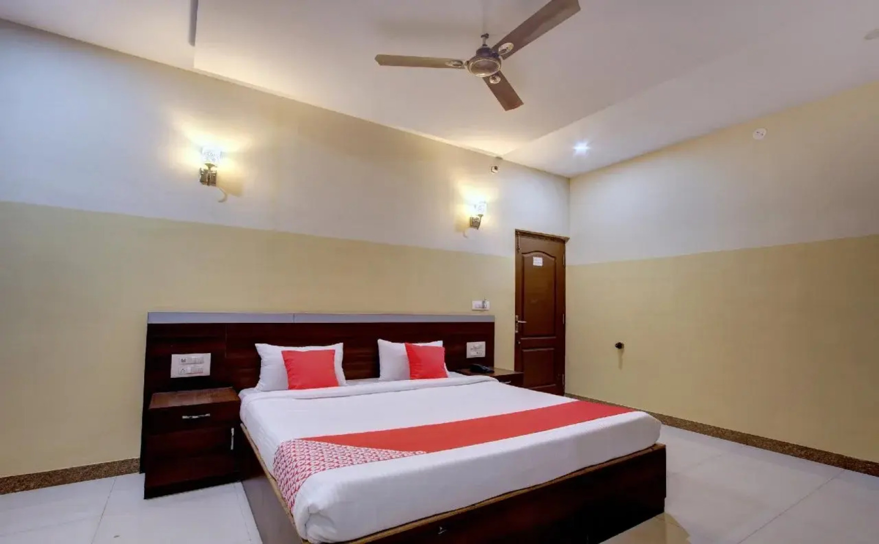 Rathneshwari Residency By OYO Rooms
