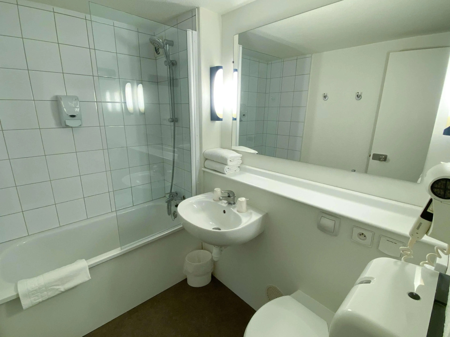 Hotel Kyriad Direct Roanne