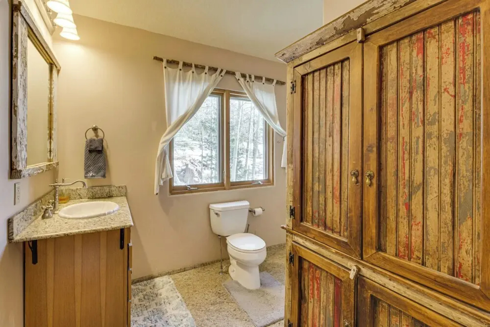 'burning Sky Lodge': Private Hot Tub & Ski-in/out