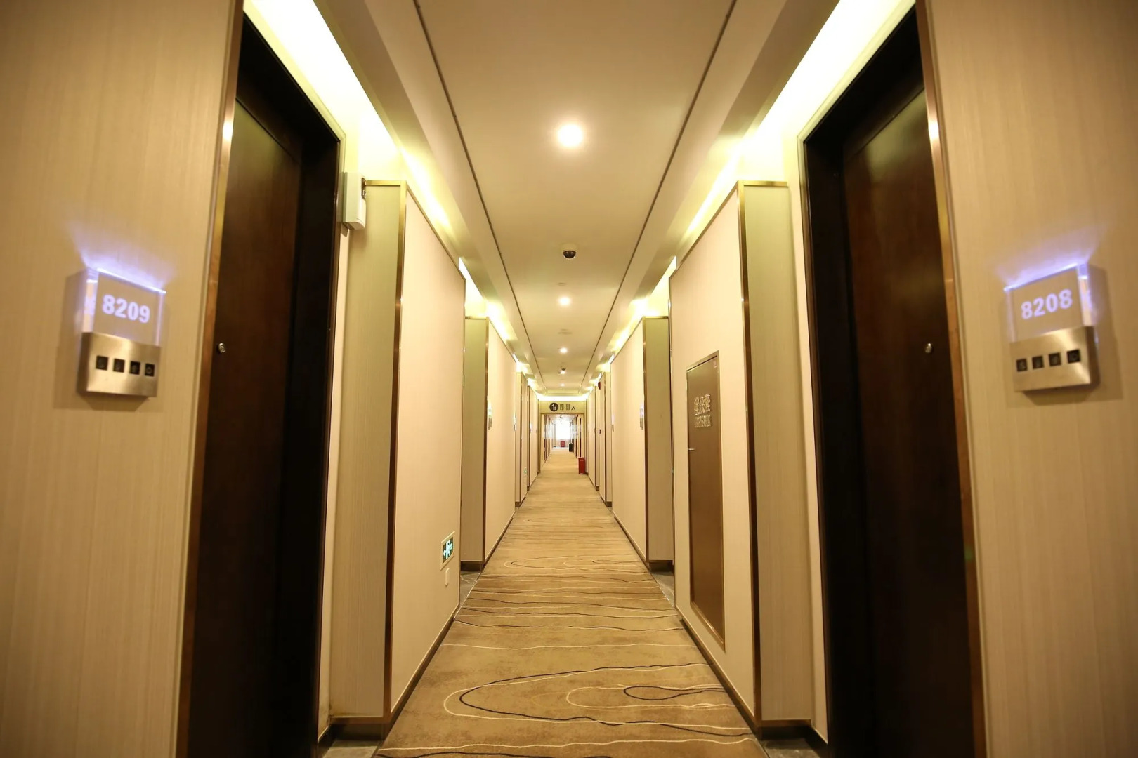 Shanghai Crown Crystal Hotel