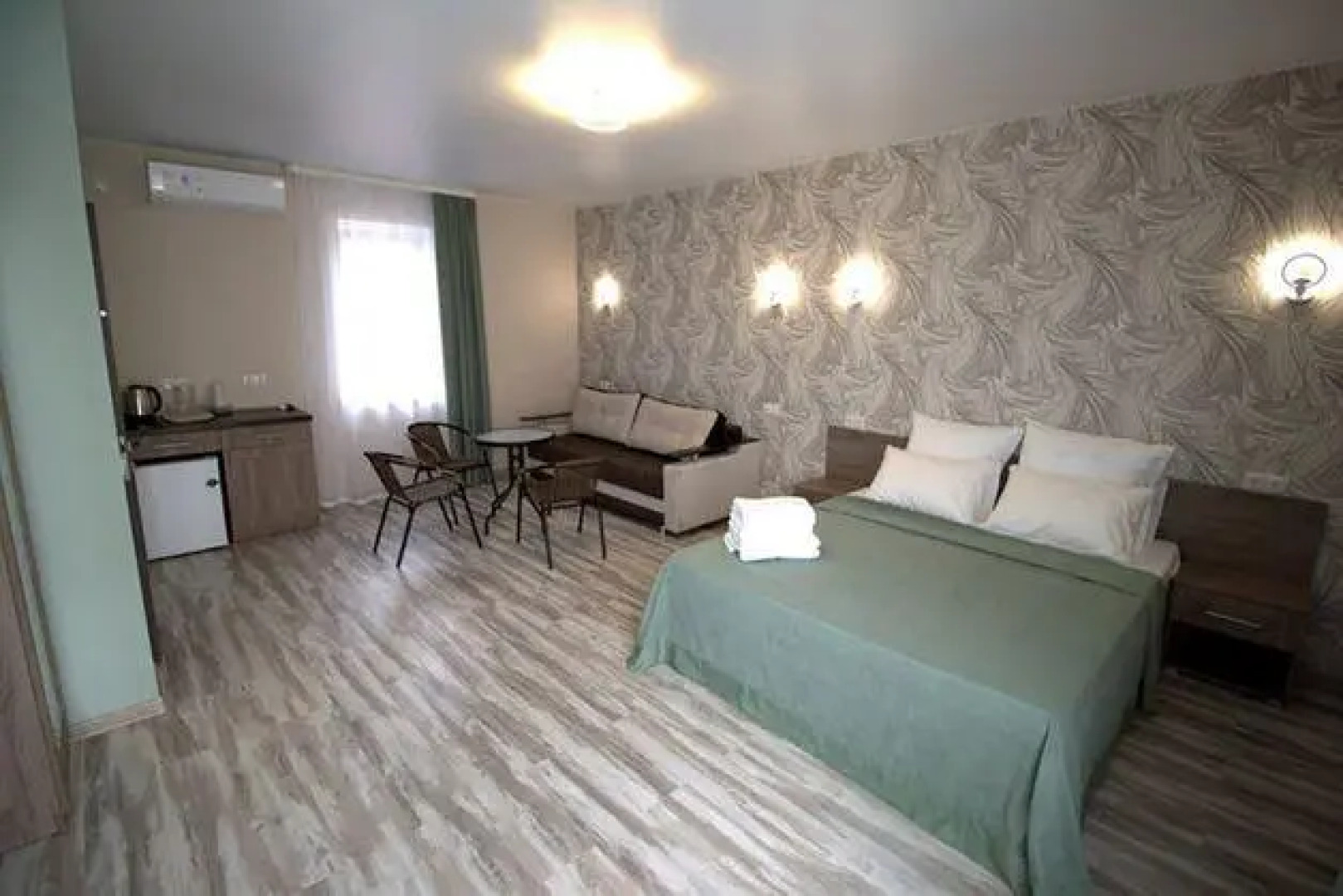 House 9 (Хаус 9)