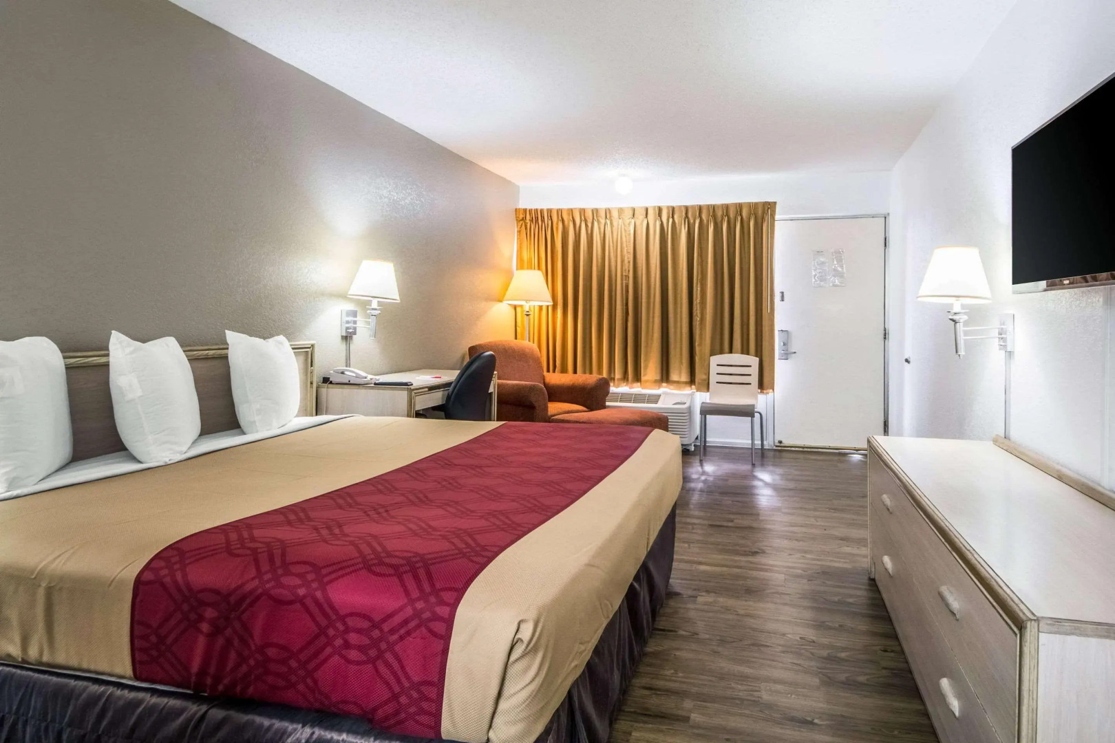 Econo Lodge Dallas Airport North