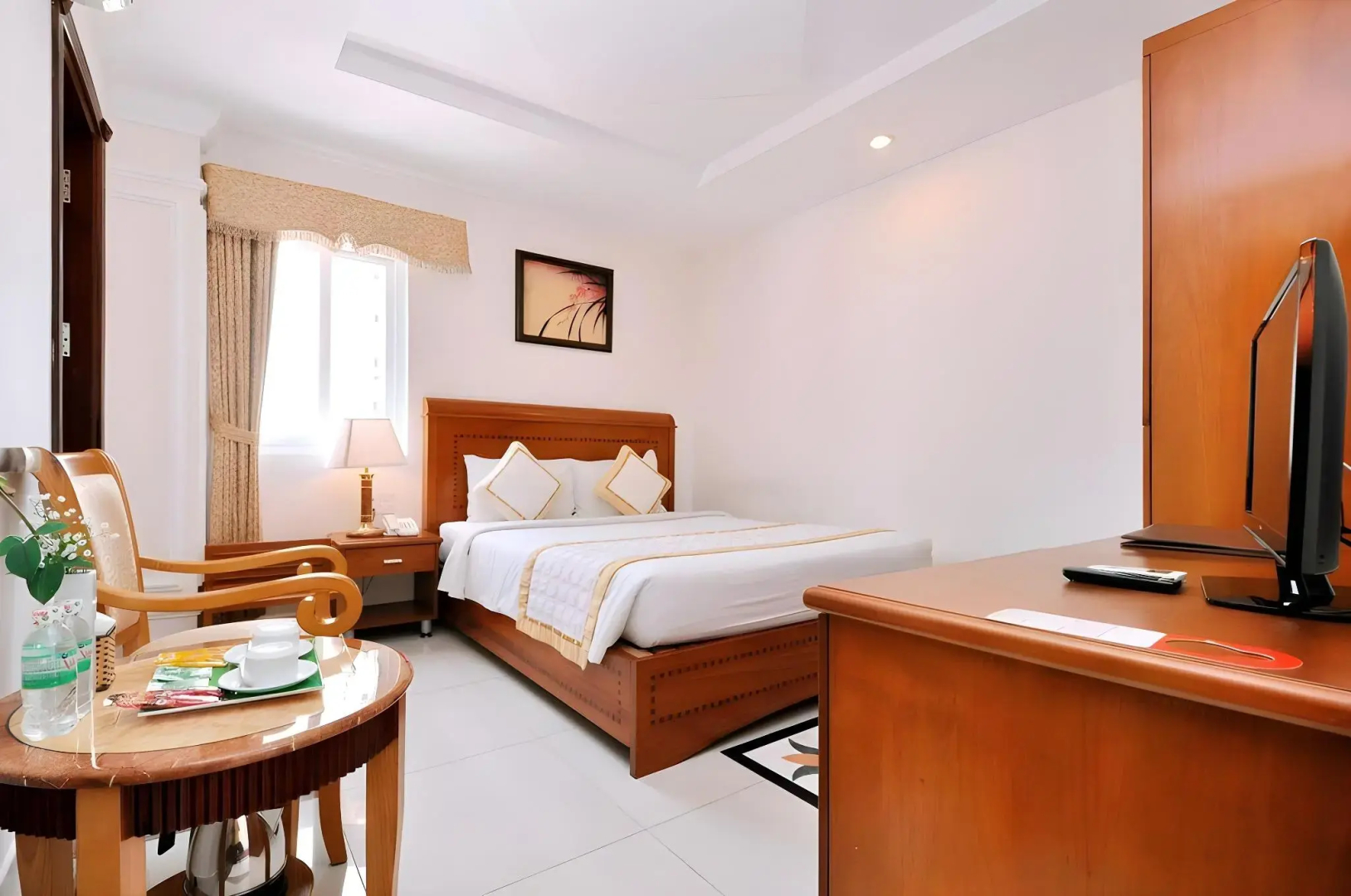 Tan Hoang Long Hotel