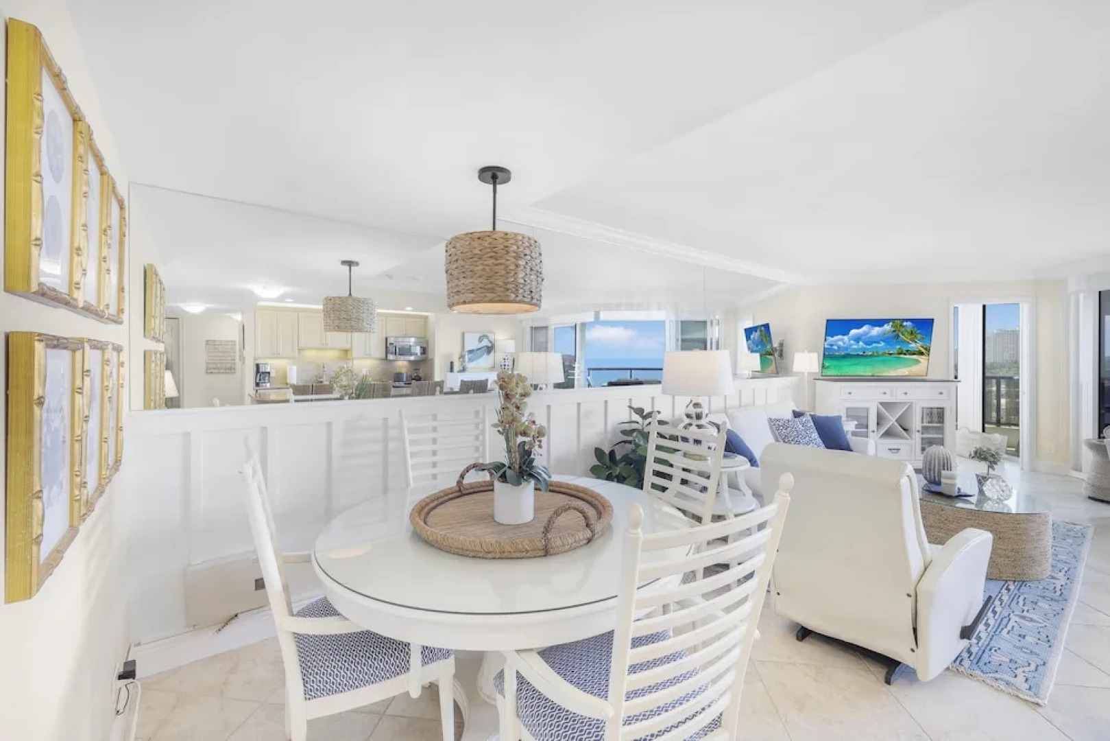 Cozy Beachfront Getaway With Pool and spa