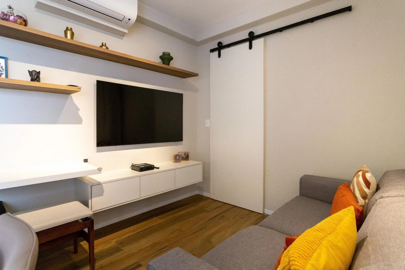 Apartamento novo, silencioso e com infraestrutura de lazer na Vila Madalena.
