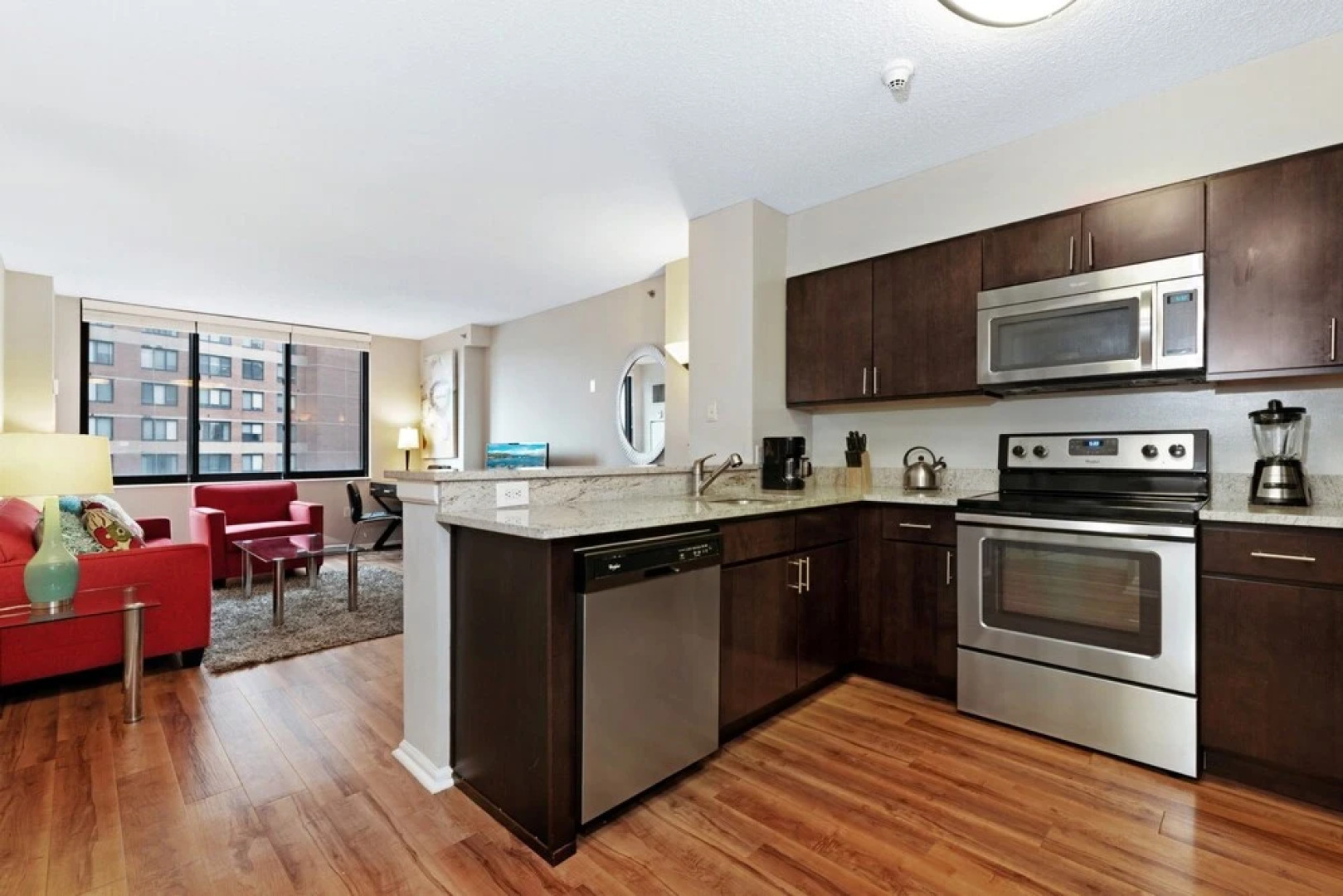 Global Luxury Suites in White Plains