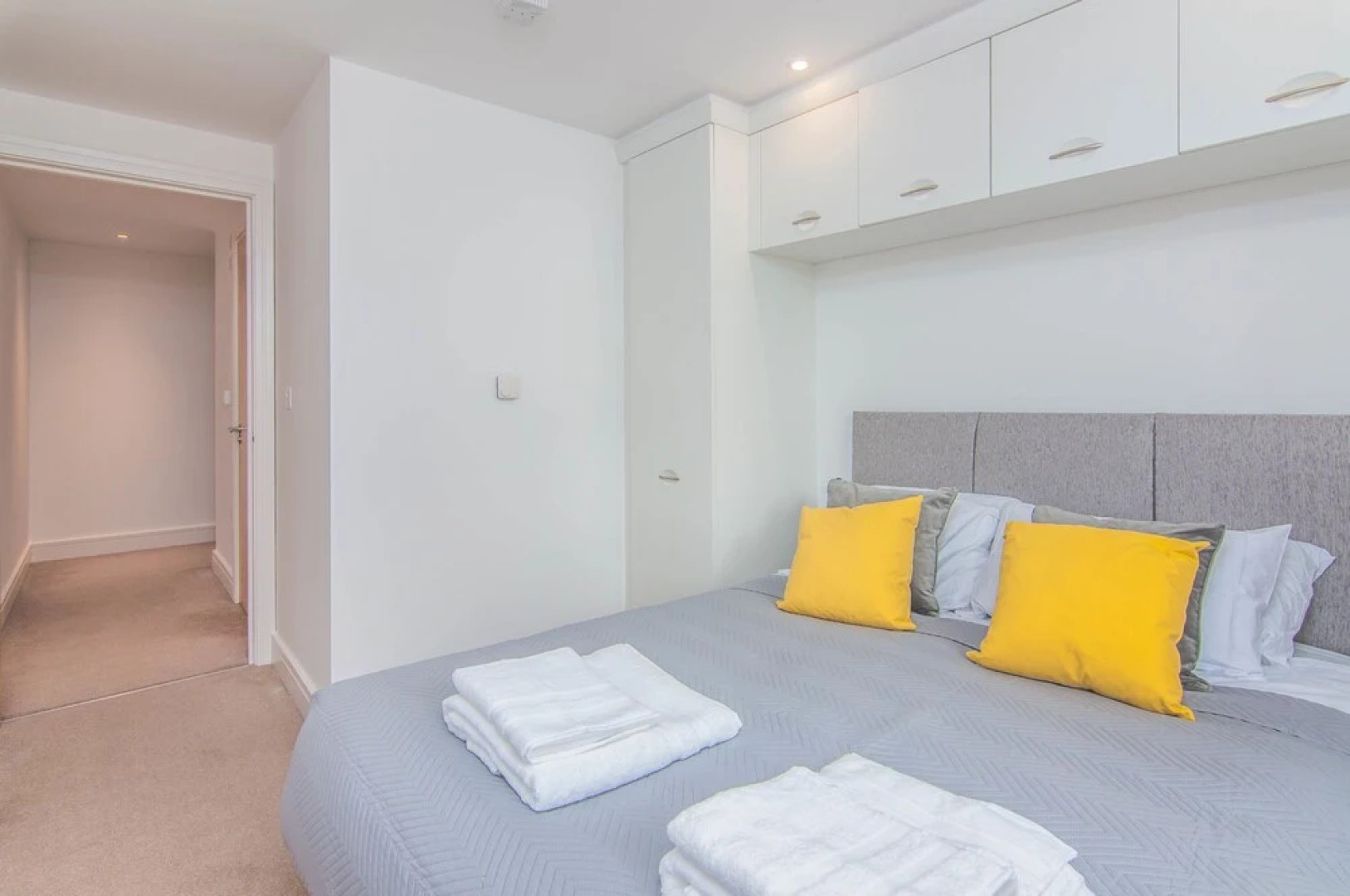 Executive Stansted Airport Apartment