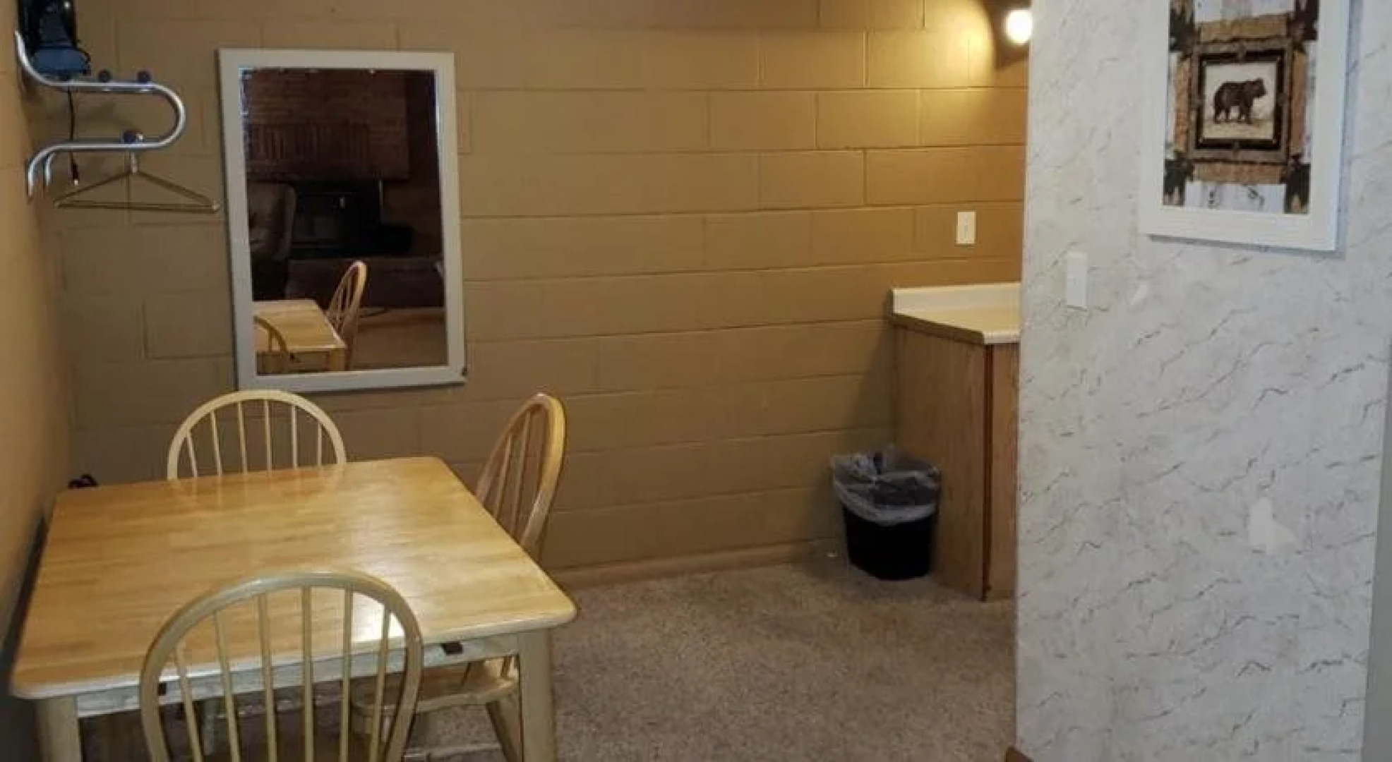 The Willard Munger Inn