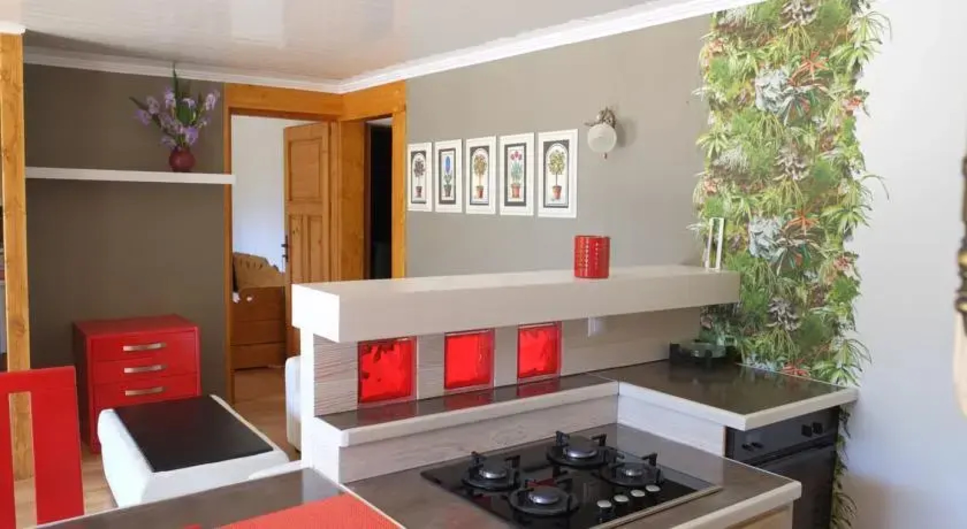 Annecy-Lake and Mountains - Savoie France