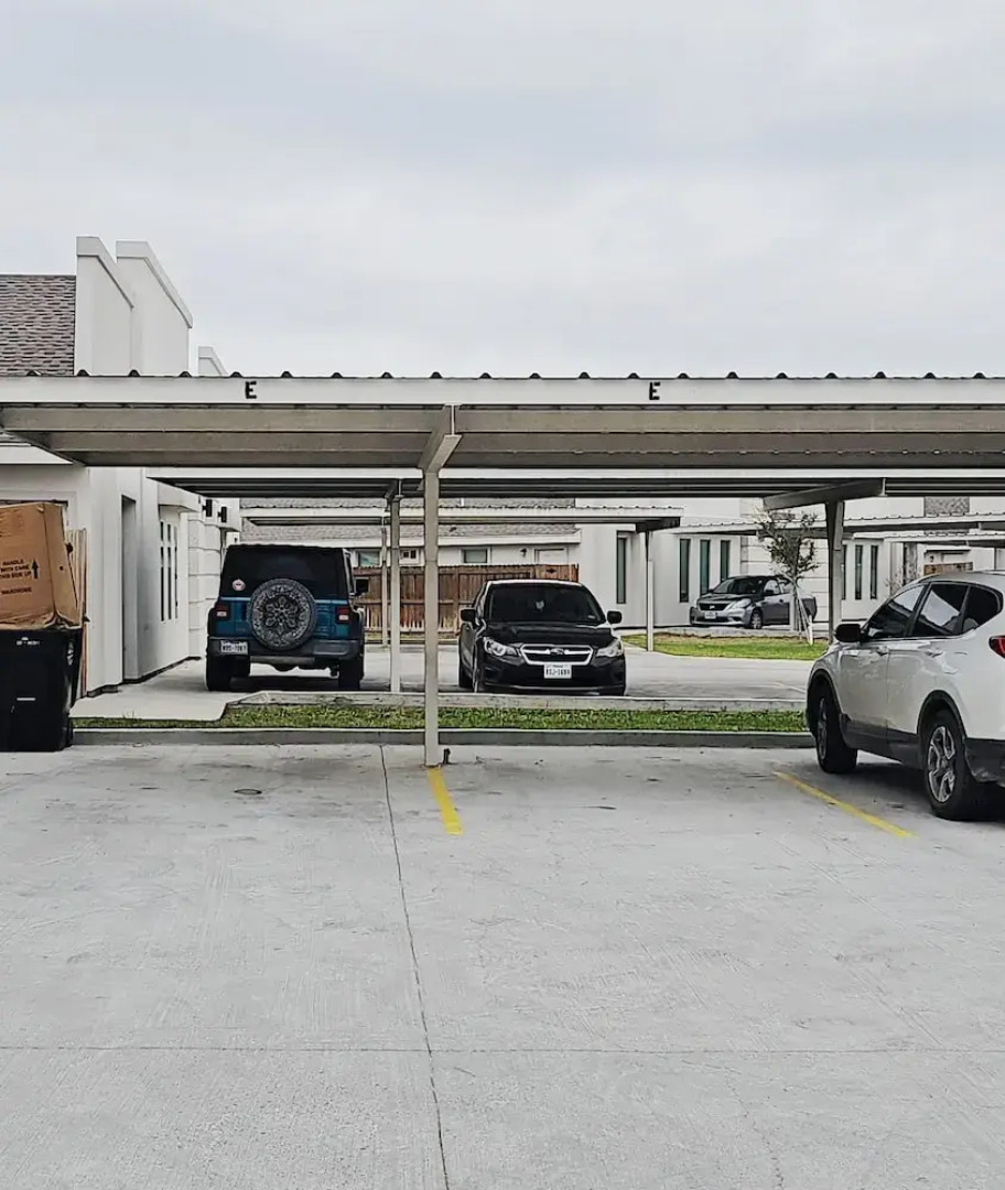 Beautiful Apartment 9 min to Mercedes Outlets