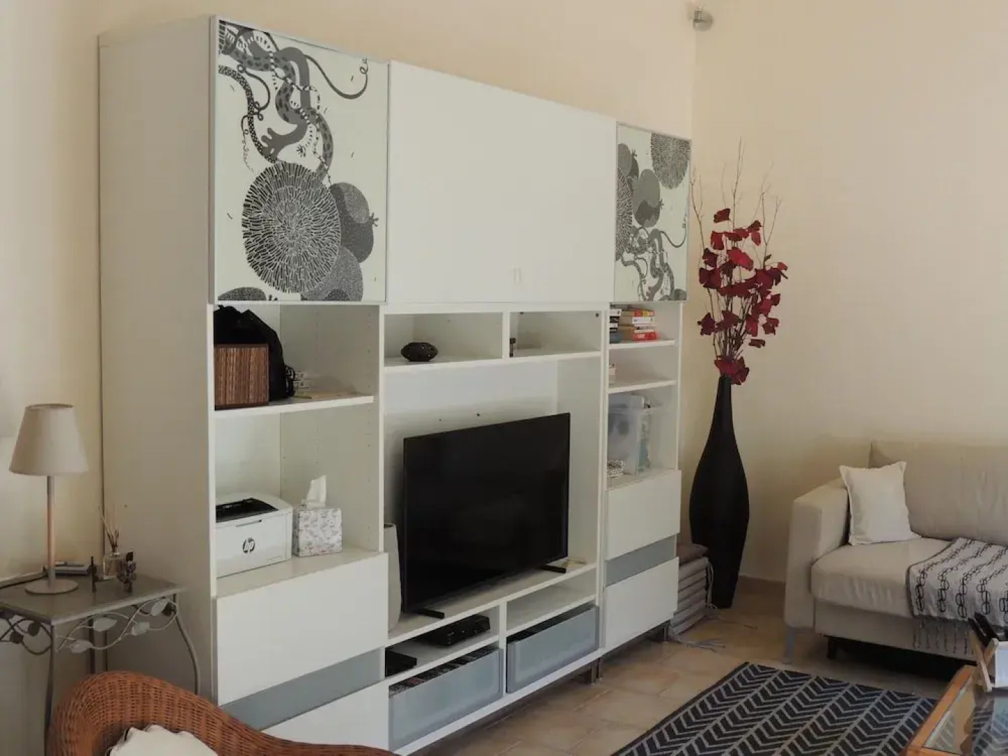 House in Buisson With Provencal Charm