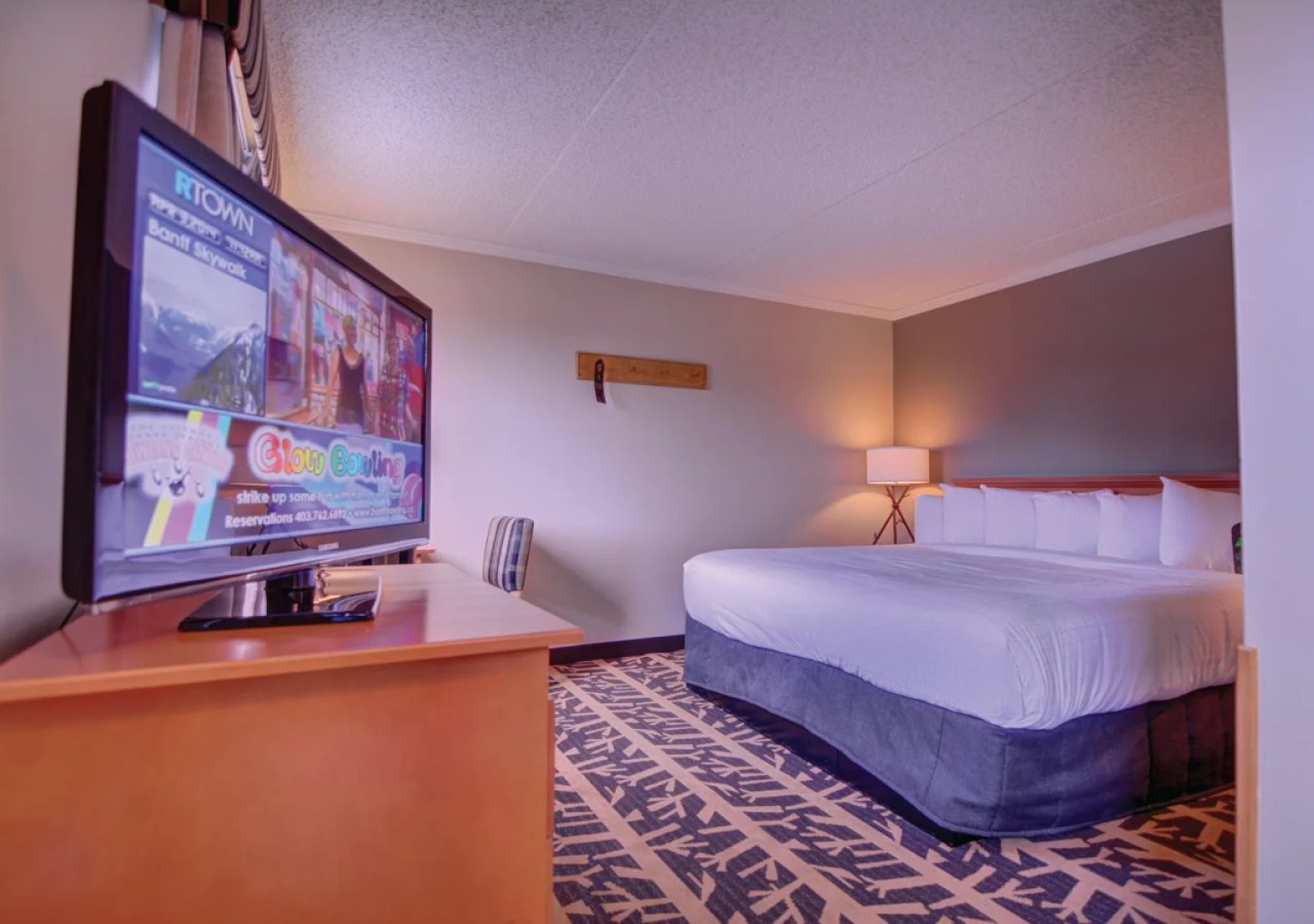 Hotel Canoe and Suites