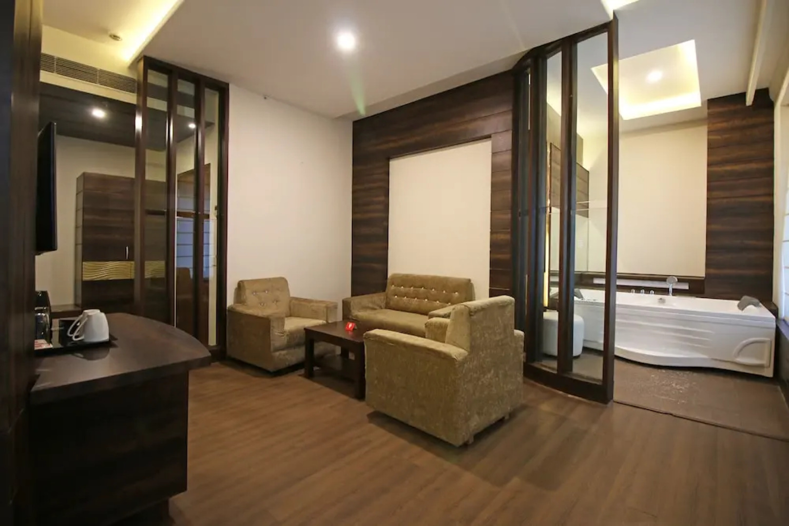 Arjun Clarks Inn Phagwara