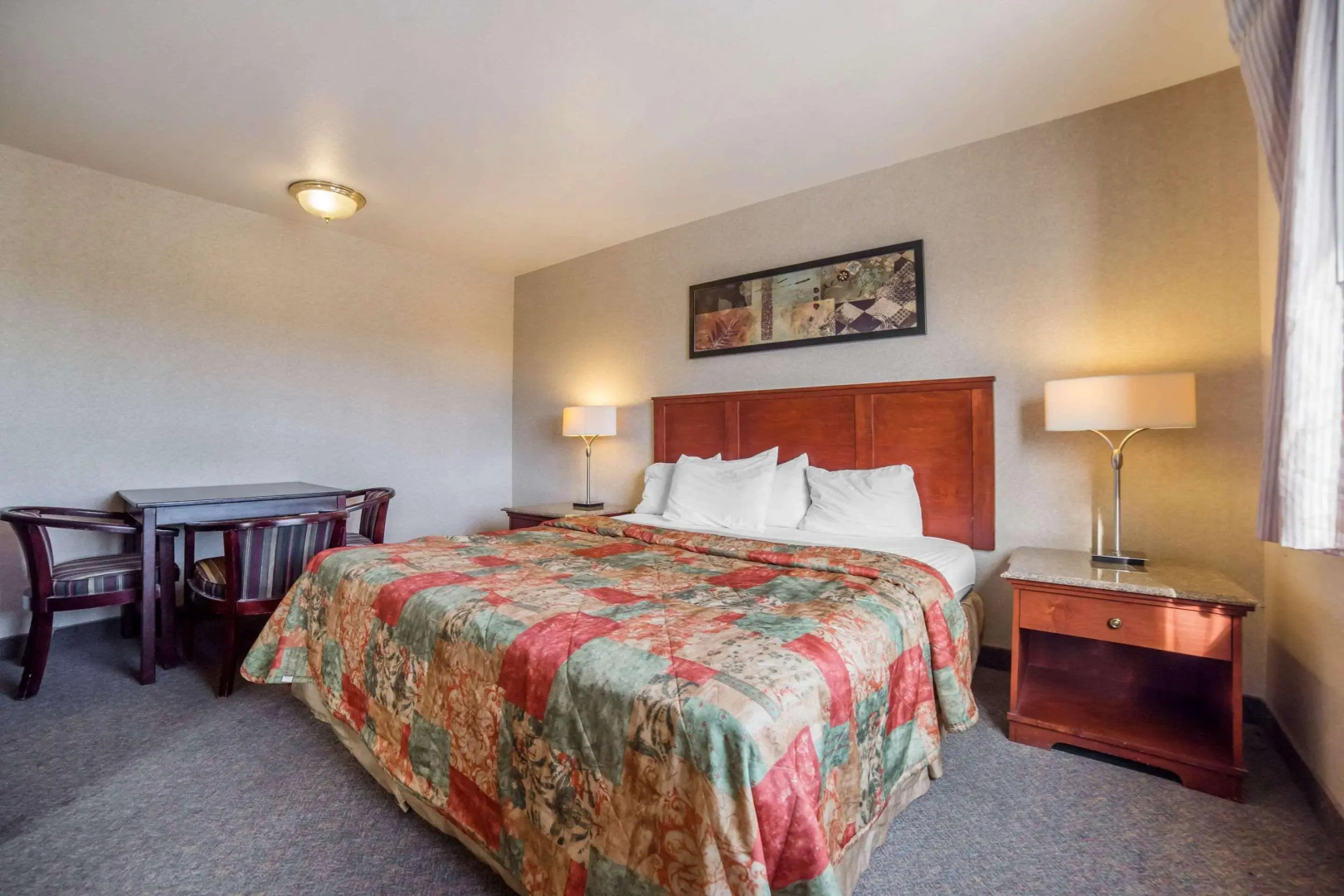 Rodeway Inn & Suites - Nampa