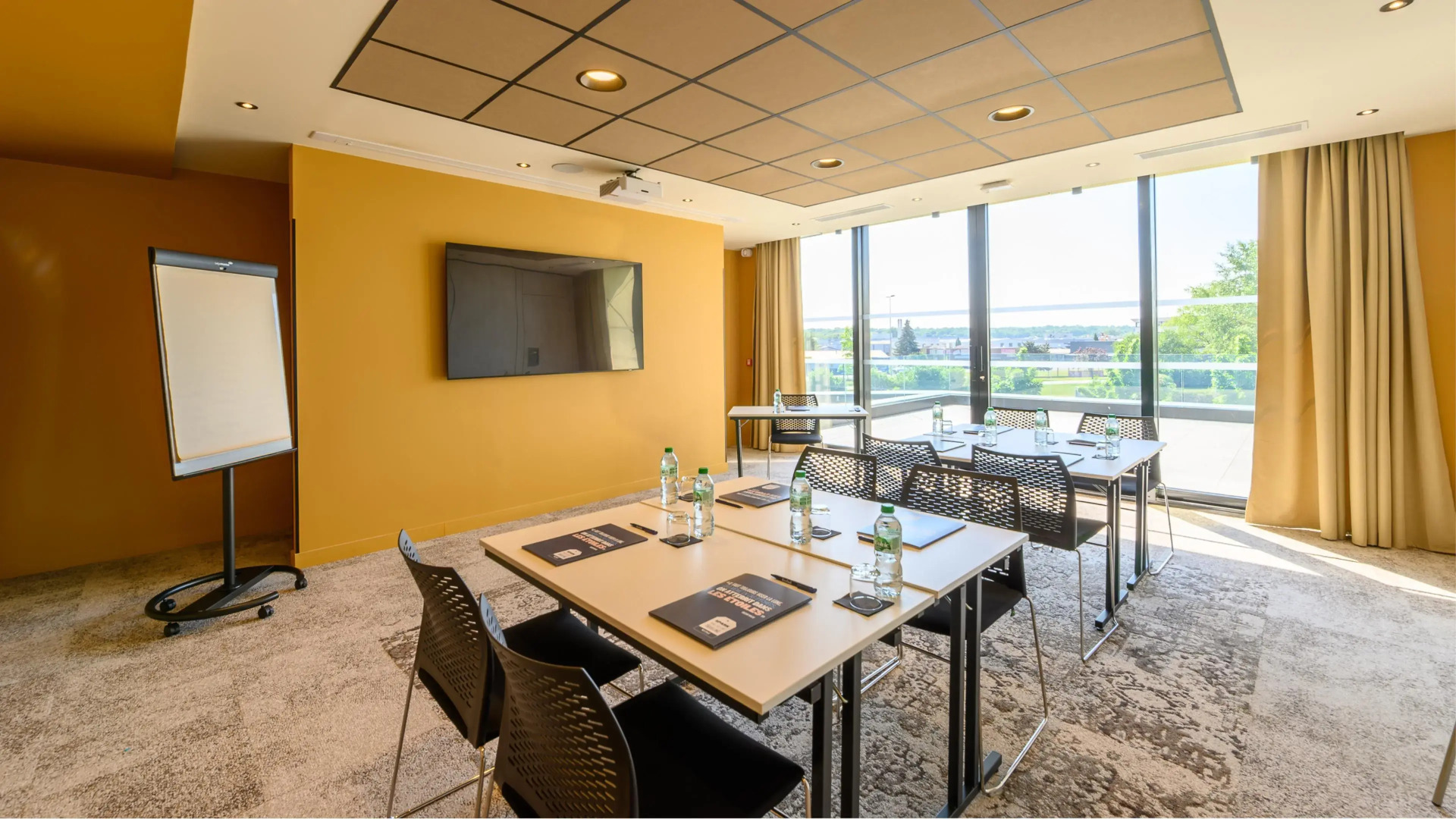 Kyriad Prestige Compiègne Hotel & Spa