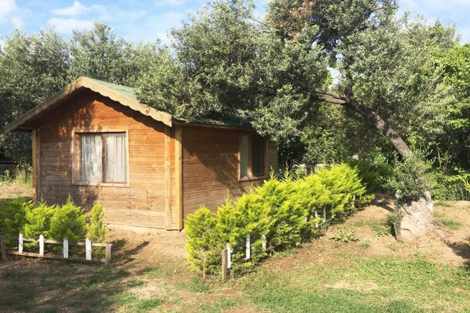 CRPDM Bungalow Hotel