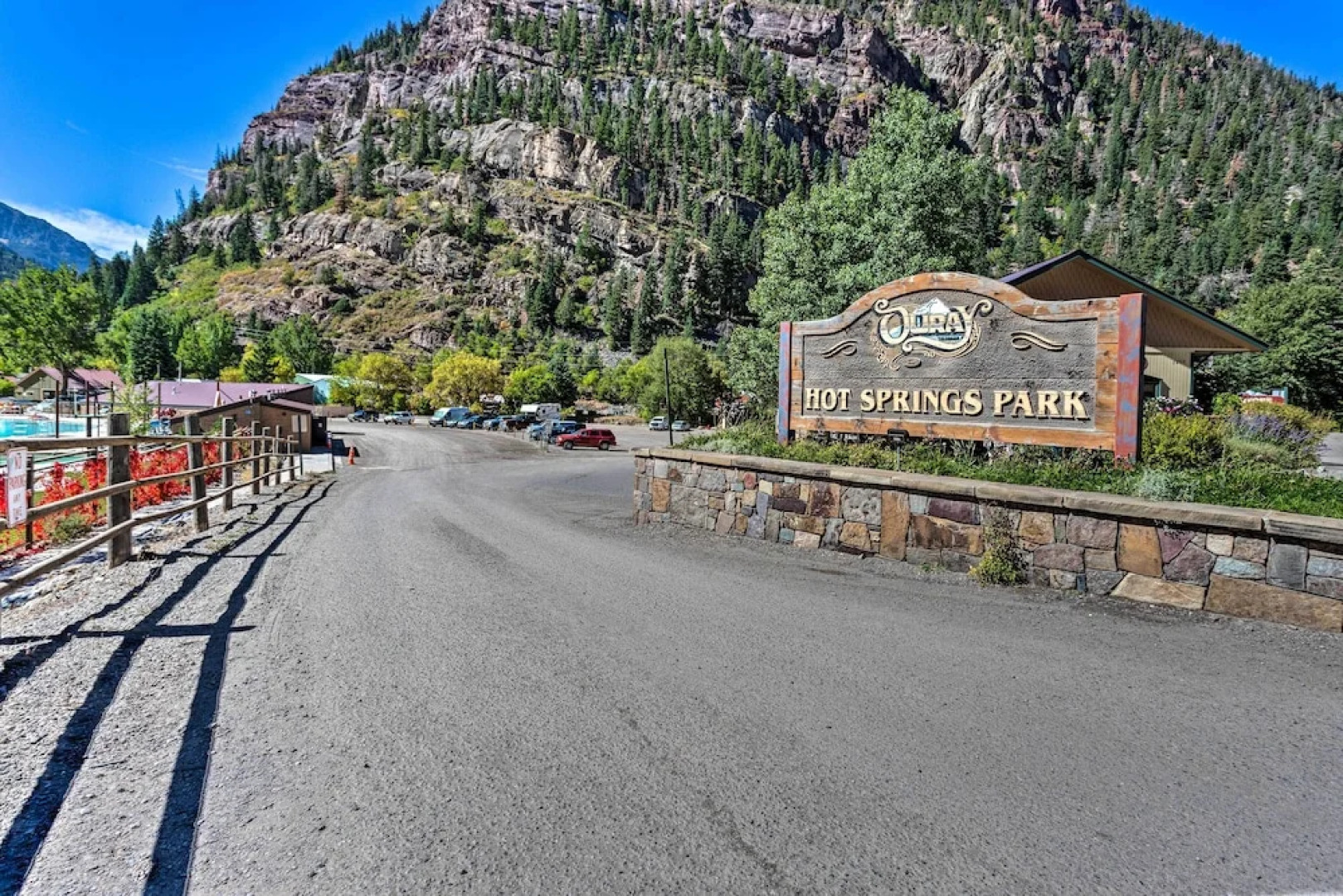 Updated Rustic-chic Condo on Ouray's Main Street!