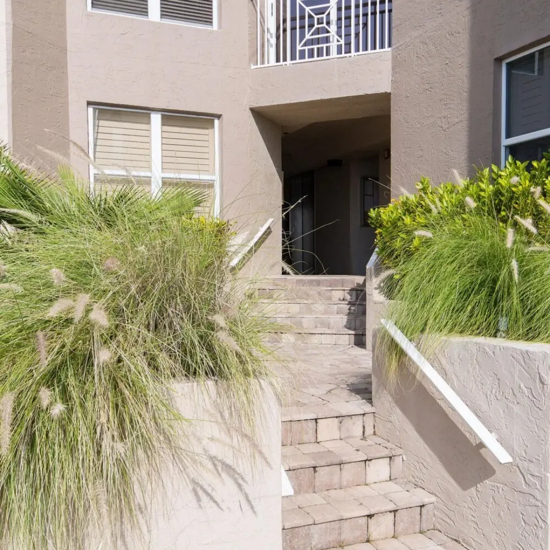 Beachfront Palm House - Walk Right out to the Pool Beach Access - Ph1b