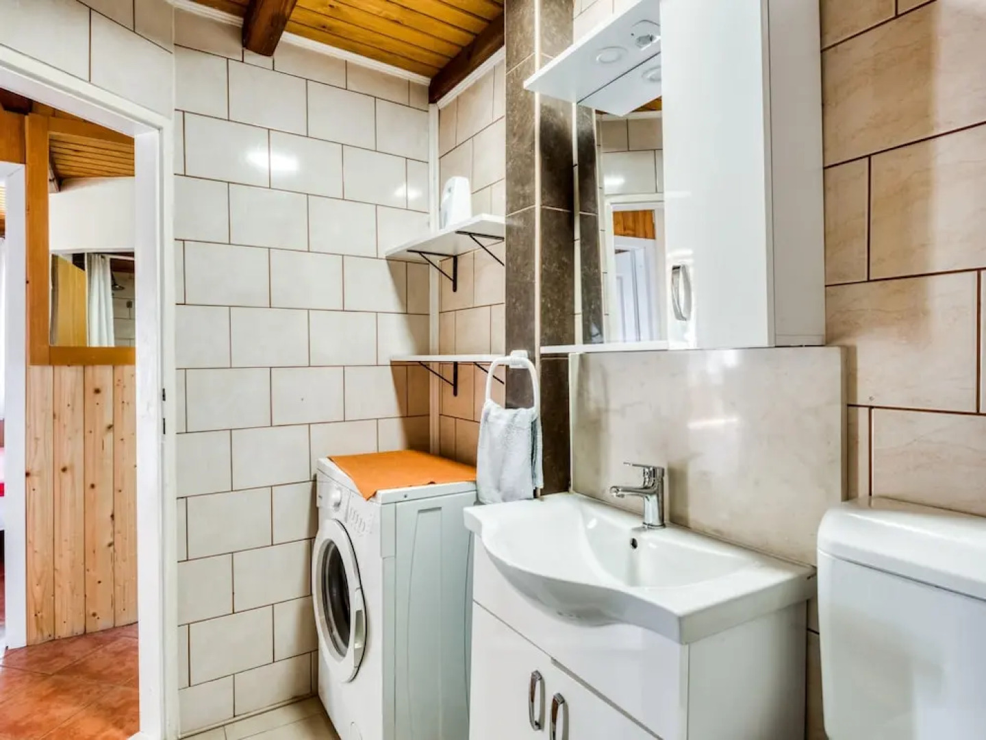 Exotic Holiday Home in Tribanj-Krušćica near Sea