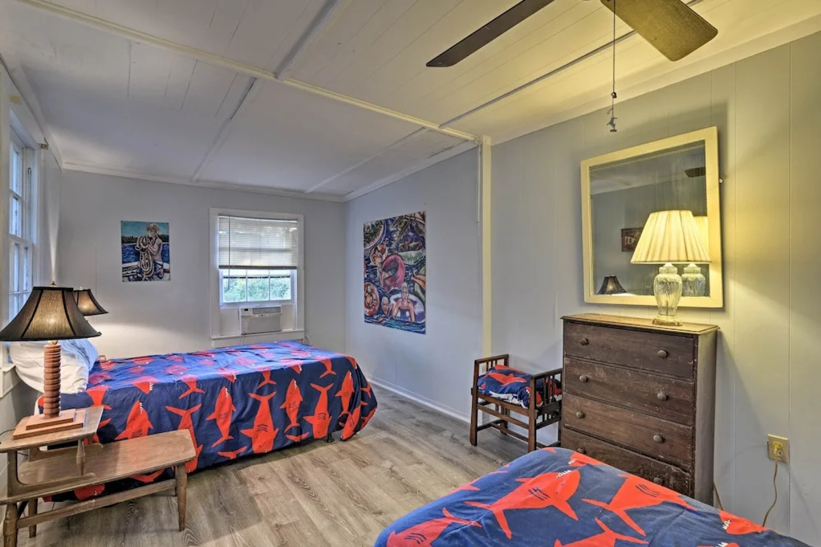 Pawleys Island House, - Steps to Beach & Creek!