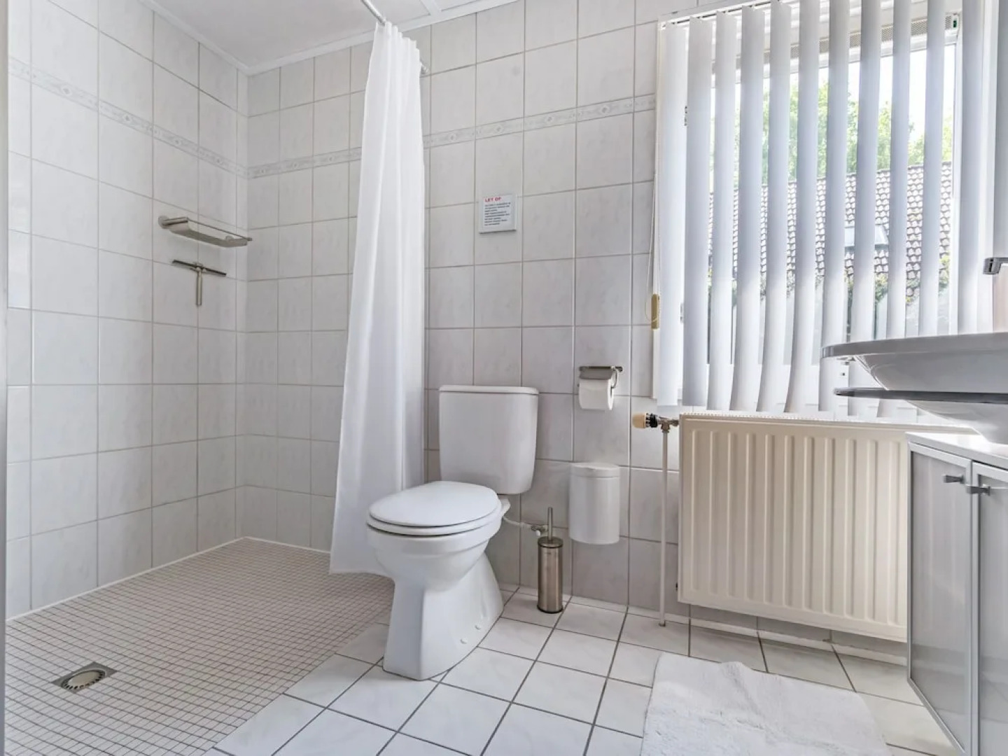 Serene Holiday Home in Ermelo with Large Furnished Garden