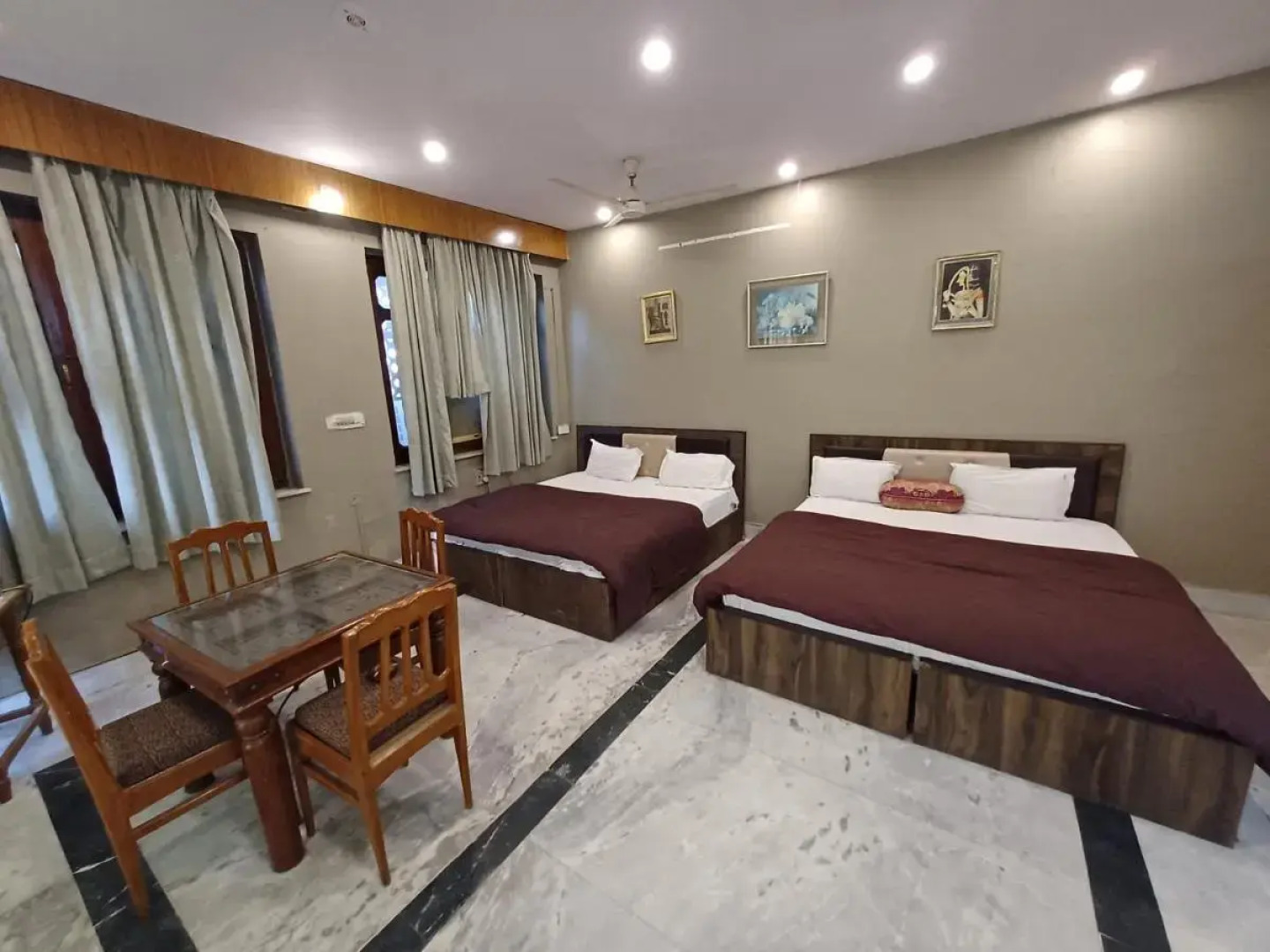 Pushkar Gypsy Campozon