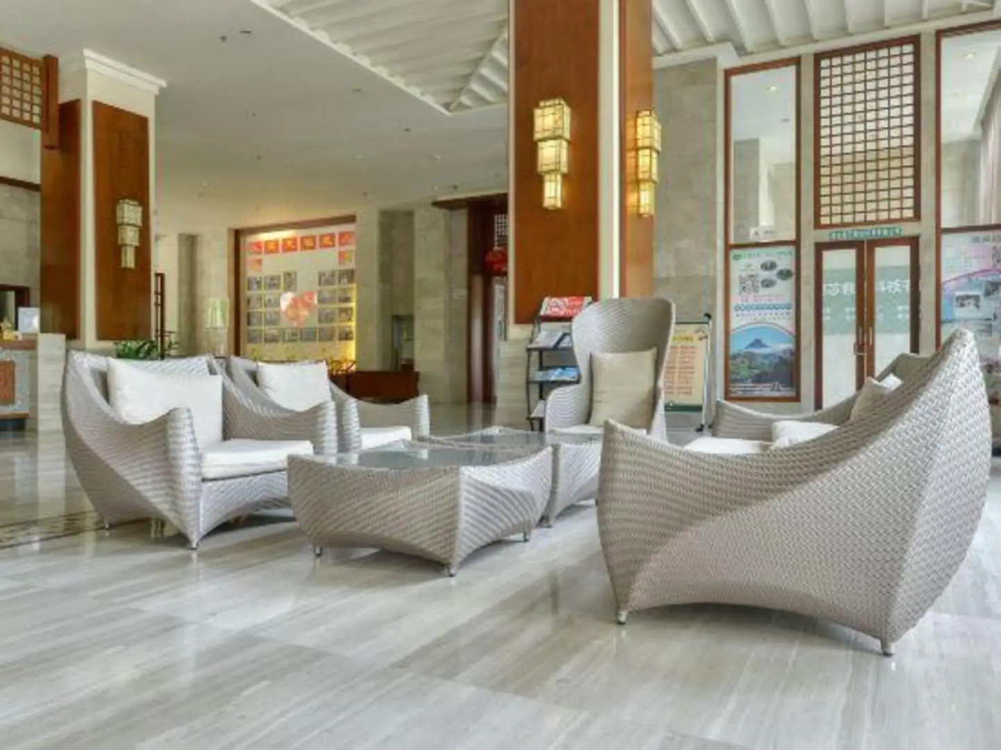 Zhujiang Crystal Hotel