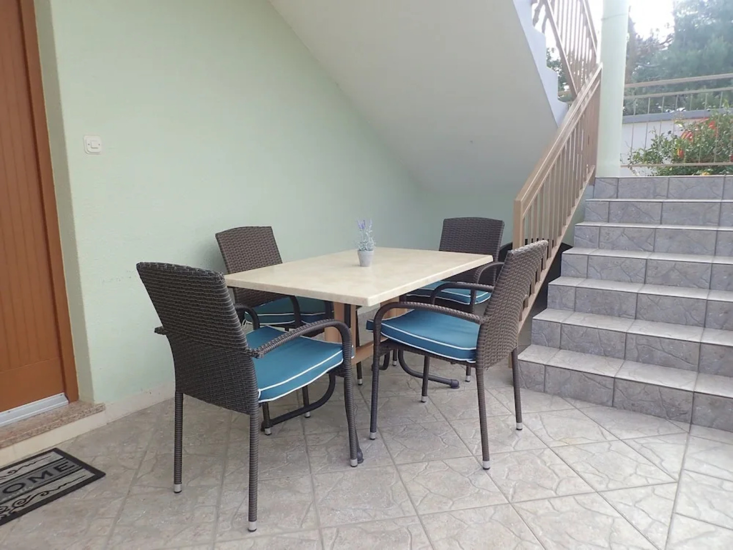 Apartments Sidro-by the sea