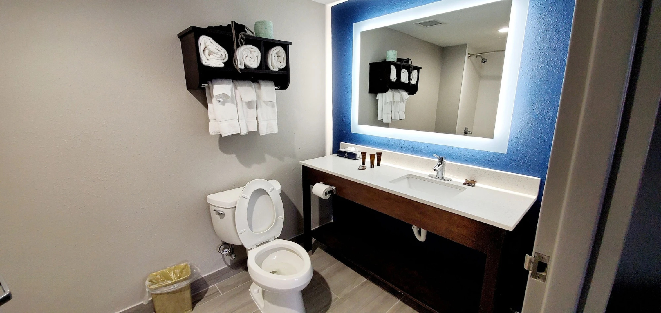 Spark by Hilton Tupelo