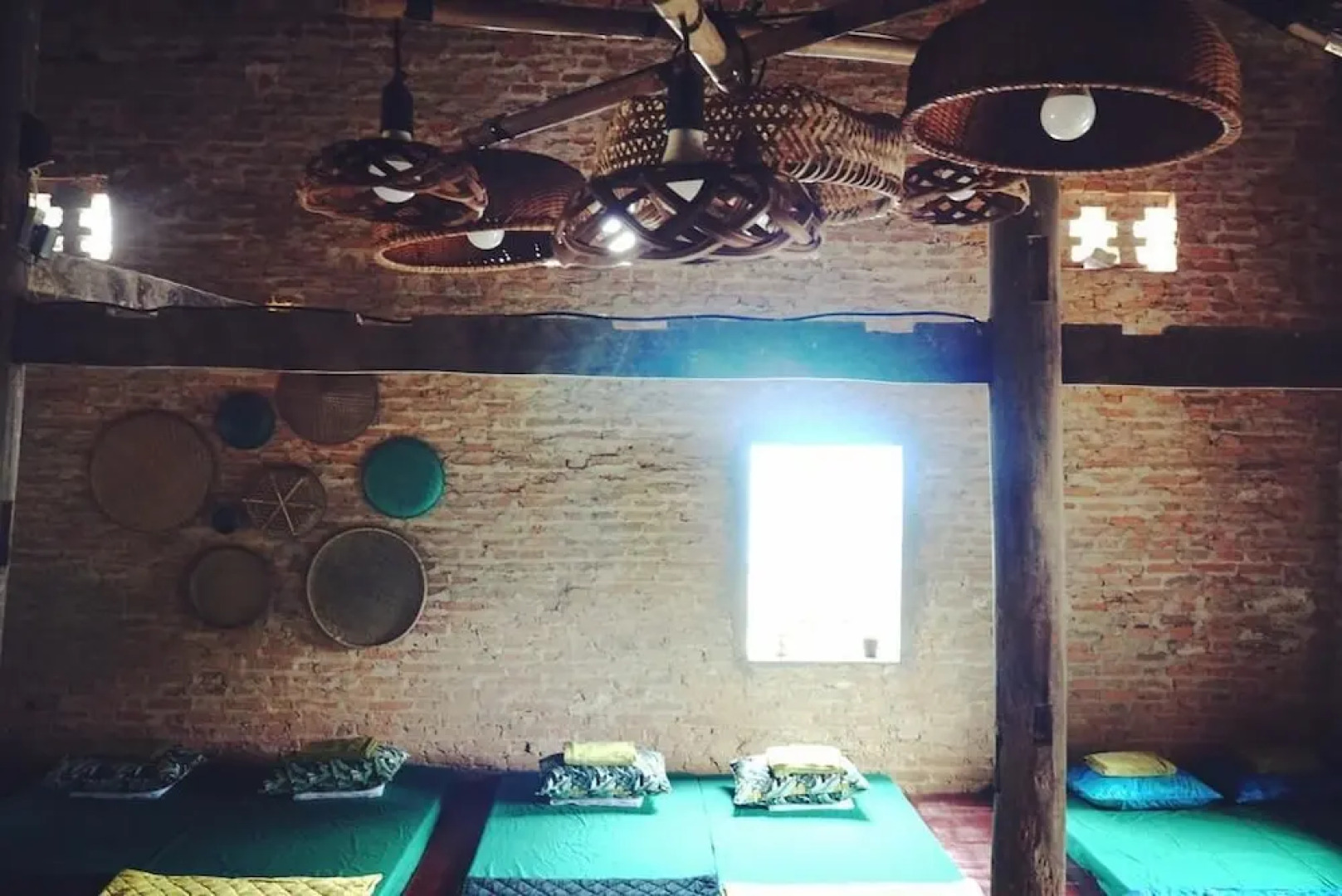 Green Door Ban Gioc - Hostel