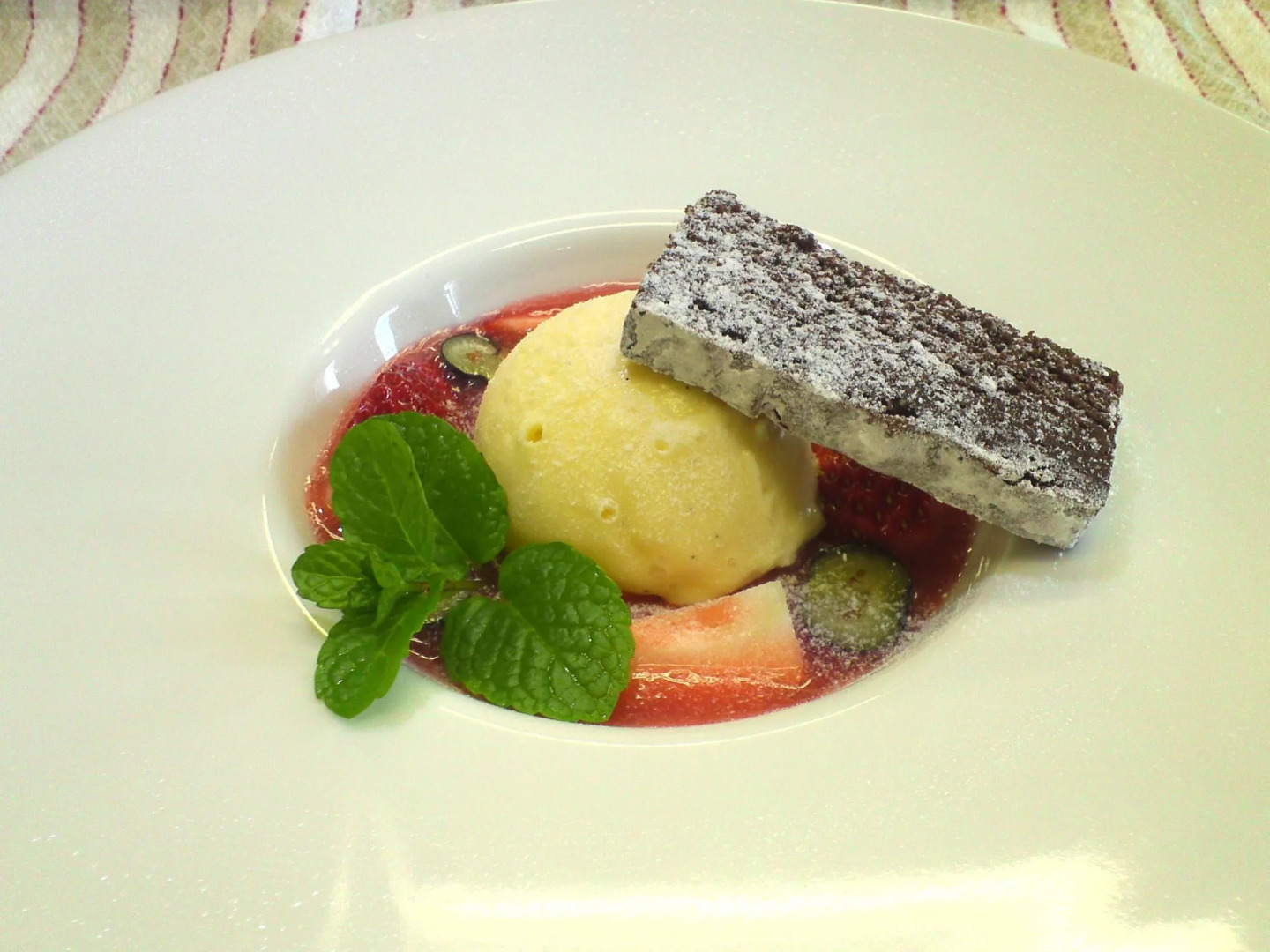 Tosawashi Kougeimura QRAUD