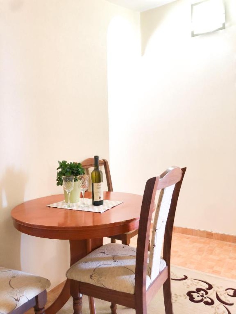 Apartments Moracanin