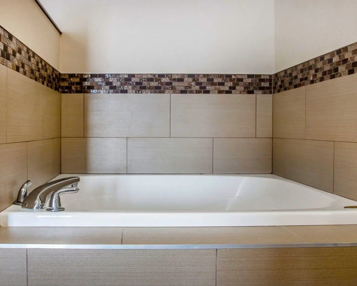 Comfort Suites Benton Harbor - St. Joseph