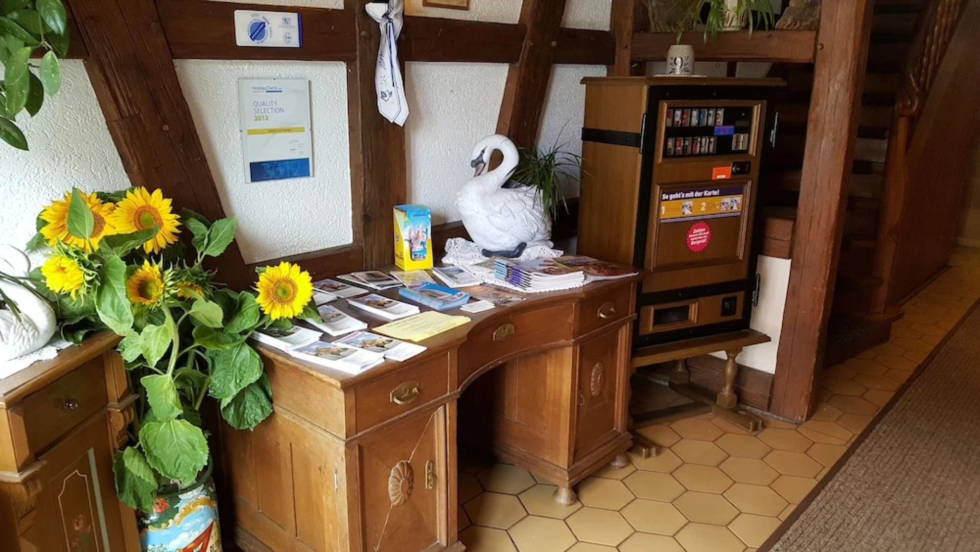 Hotel-Gasthof zum Schwan - Guest House