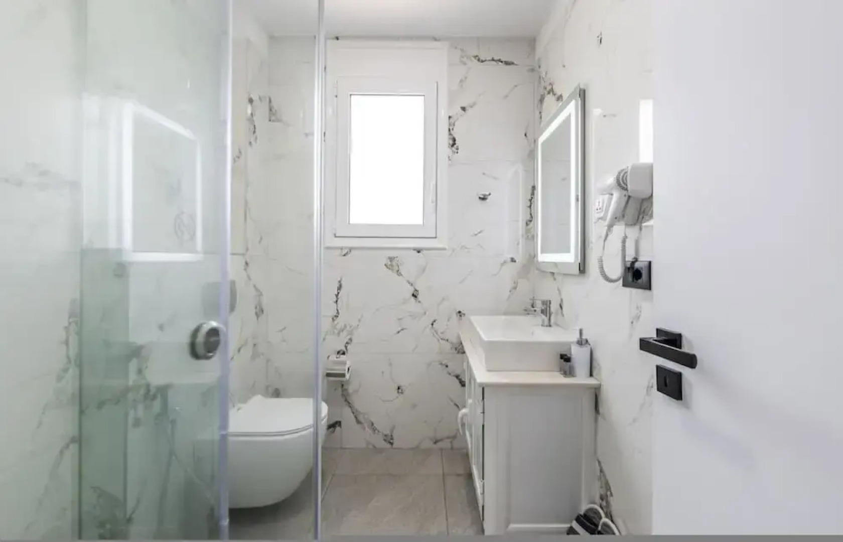 Bliss Double Room in Gjirokast r